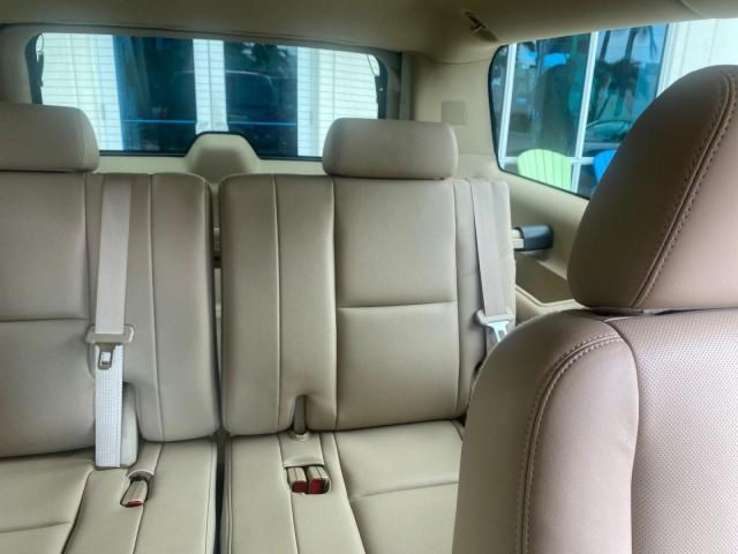 2011 Infrared Tintcoat /Cashmere/Cocoa Cadillac Escalade ESV Luxury LOW MILES 33,518 1 OWNER (1GYS3HEF2BR) with an 6.2L Vortec 1000 VVT V8 SFI Active Fuel Management Engine engine, Automatic transmission, located at 4701 North Dixie Hwy, Pompano Beach, FL, 33064, (954) 422-2889, 26.240938, -80.123474 - OUR WEBPAGE FLORIDACARS1.COM HAS OVER 100 PHOTOS AND FREE CARFAX LINK 2011 CADILLAC ESCALADE ESV LUXURY VIN: 1GYS3HEF2BR243684 1 G Y S 3 H E F 2 B R 2 4 3 6 8 4 4 DOOR WAGON/SPORT UTILITY 6.2L V8 F OHV 16V FLEX FUEL REAR WHEEL DRIVE Top Features 20 Inch Plus Wheels A/C Seat(s) Alloy Wheels BOSE Soun - Photo#65