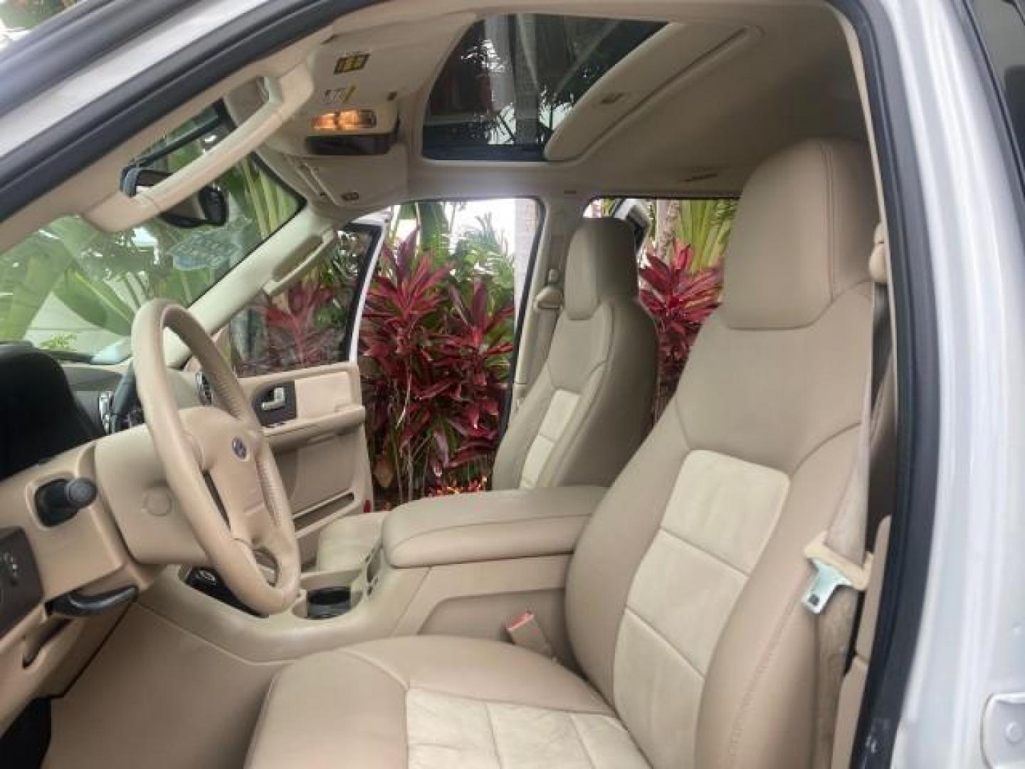 2003 Oxford White /Medium Parchment Ford Expedition Eddie Bauer 1 OWNER (1FMFU17L83L) with an 5.4L SOHC SEFI V8 Triton Engine engine, Automatic transmission, located at 4701 North Dixie Hwy, Pompano Beach, FL, 33064, (954) 422-2889, 26.240938, -80.123474 - OUR WEBPAGE FLORIDACARS1.COM HAS OVER 100 PHOTOS AND FREE CARFAX LINK 2003 FORD EXPEDITION EDDIE BAUER VIN: 1FMFU17L83LB96384 1 F M F U 1 7 L 8 3 L B 9 6 3 8 4 4 DOOR WAGON/SPORT UTILITY 5.4L V8 F SOHC 16V GASOLINE REAR WHEEL DRIVE Top Features Alloy Wheels Audiophile Sound System Front Seat Heaters - Photo#10