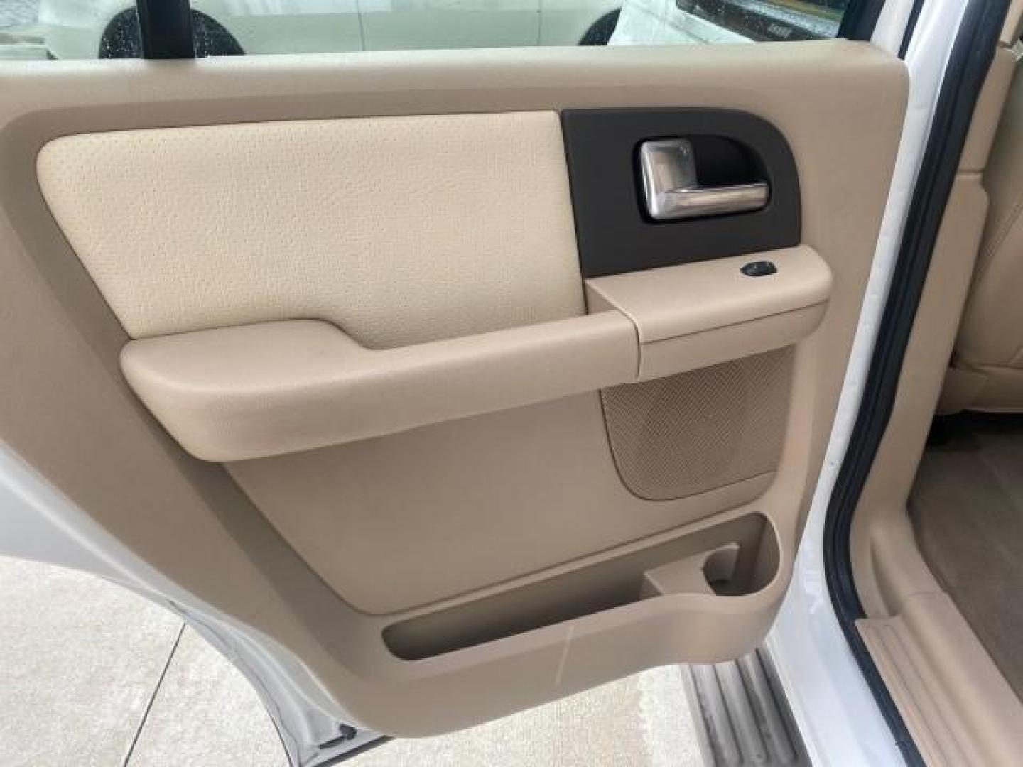 2003 Oxford White /Medium Parchment Ford Expedition Eddie Bauer 1 OWNER (1FMFU17L83L) with an 5.4L SOHC SEFI V8 Triton Engine engine, Automatic transmission, located at 4701 North Dixie Hwy, Pompano Beach, FL, 33064, (954) 422-2889, 26.240938, -80.123474 - OUR WEBPAGE FLORIDACARS1.COM HAS OVER 100 PHOTOS AND FREE CARFAX LINK 2003 FORD EXPEDITION EDDIE BAUER VIN: 1FMFU17L83LB96384 1 F M F U 1 7 L 8 3 L B 9 6 3 8 4 4 DOOR WAGON/SPORT UTILITY 5.4L V8 F SOHC 16V GASOLINE REAR WHEEL DRIVE Top Features Alloy Wheels Audiophile Sound System Front Seat Heaters - Photo#68