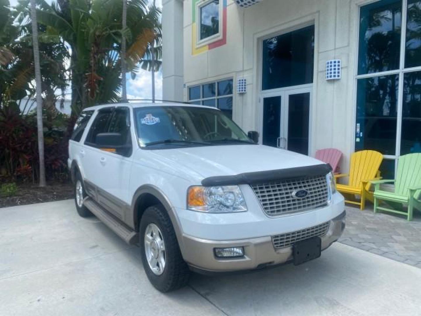 2003 Oxford White /Medium Parchment Ford Expedition Eddie Bauer 1 OWNER (1FMFU17L83L) with an 5.4L SOHC SEFI V8 Triton Engine engine, Automatic transmission, located at 4701 North Dixie Hwy, Pompano Beach, FL, 33064, (954) 422-2889, 26.240938, -80.123474 - OUR WEBPAGE FLORIDACARS1.COM HAS OVER 100 PHOTOS AND FREE CARFAX LINK 2003 FORD EXPEDITION EDDIE BAUER VIN: 1FMFU17L83LB96384 1 F M F U 1 7 L 8 3 L B 9 6 3 8 4 4 DOOR WAGON/SPORT UTILITY 5.4L V8 F SOHC 16V GASOLINE REAR WHEEL DRIVE Top Features Alloy Wheels Audiophile Sound System Front Seat Heaters - Photo#1