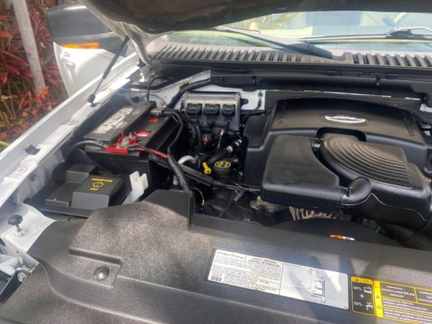 2003 Oxford White /Medium Parchment Ford Expedition Eddie Bauer 1 OWNER (1FMFU17L83L) with an 5.4L SOHC SEFI V8 Triton Engine engine, Automatic transmission, located at 4701 North Dixie Hwy, Pompano Beach, FL, 33064, (954) 422-2889, 26.240938, -80.123474 - OUR WEBPAGE FLORIDACARS1.COM HAS OVER 100 PHOTOS AND FREE CARFAX LINK 2003 FORD EXPEDITION EDDIE BAUER VIN: 1FMFU17L83LB96384 1 F M F U 1 7 L 8 3 L B 9 6 3 8 4 4 DOOR WAGON/SPORT UTILITY 5.4L V8 F SOHC 16V GASOLINE REAR WHEEL DRIVE Top Features Alloy Wheels Audiophile Sound System Front Seat Heaters - Photo#25