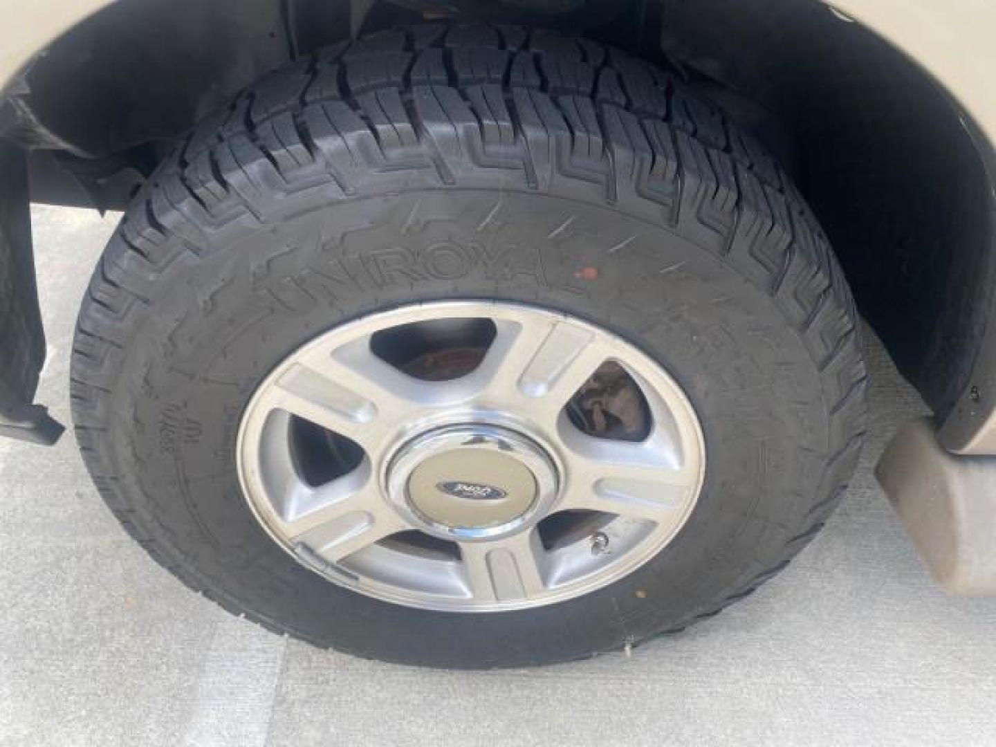 2003 Oxford White /Medium Parchment Ford Expedition Eddie Bauer 1 OWNER (1FMFU17L83L) with an 5.4L SOHC SEFI V8 Triton Engine engine, Automatic transmission, located at 4701 North Dixie Hwy, Pompano Beach, FL, 33064, (954) 422-2889, 26.240938, -80.123474 - OUR WEBPAGE FLORIDACARS1.COM HAS OVER 100 PHOTOS AND FREE CARFAX LINK 2003 FORD EXPEDITION EDDIE BAUER VIN: 1FMFU17L83LB96384 1 F M F U 1 7 L 8 3 L B 9 6 3 8 4 4 DOOR WAGON/SPORT UTILITY 5.4L V8 F SOHC 16V GASOLINE REAR WHEEL DRIVE Top Features Alloy Wheels Audiophile Sound System Front Seat Heaters - Photo#19