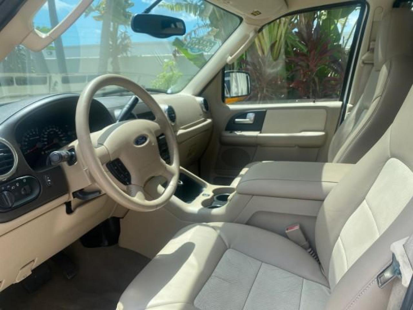 2003 Oxford White /Medium Parchment Ford Expedition Eddie Bauer 1 OWNER (1FMFU17L83L) with an 5.4L SOHC SEFI V8 Triton Engine engine, Automatic transmission, located at 4701 North Dixie Hwy, Pompano Beach, FL, 33064, (954) 422-2889, 26.240938, -80.123474 - OUR WEBPAGE FLORIDACARS1.COM HAS OVER 100 PHOTOS AND FREE CARFAX LINK 2003 FORD EXPEDITION EDDIE BAUER VIN: 1FMFU17L83LB96384 1 F M F U 1 7 L 8 3 L B 9 6 3 8 4 4 DOOR WAGON/SPORT UTILITY 5.4L V8 F SOHC 16V GASOLINE REAR WHEEL DRIVE Top Features Alloy Wheels Audiophile Sound System Front Seat Heaters - Photo#37