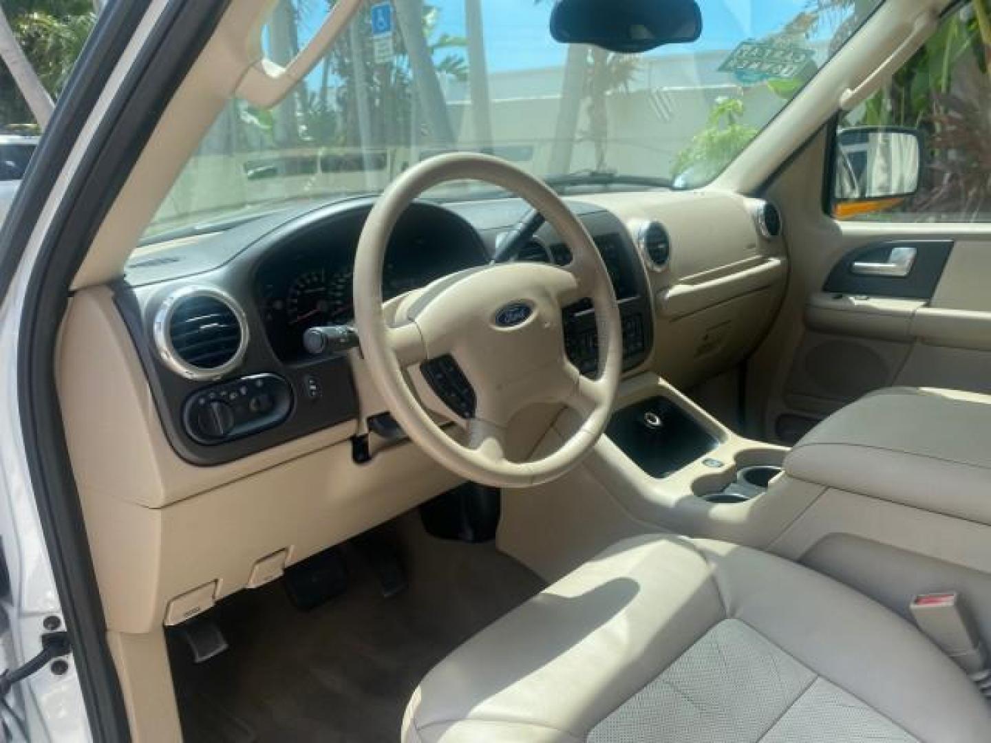 2003 Oxford White /Medium Parchment Ford Expedition Eddie Bauer 1 OWNER (1FMFU17L83L) with an 5.4L SOHC SEFI V8 Triton Engine engine, Automatic transmission, located at 4701 North Dixie Hwy, Pompano Beach, FL, 33064, (954) 422-2889, 26.240938, -80.123474 - OUR WEBPAGE FLORIDACARS1.COM HAS OVER 100 PHOTOS AND FREE CARFAX LINK 2003 FORD EXPEDITION EDDIE BAUER VIN: 1FMFU17L83LB96384 1 F M F U 1 7 L 8 3 L B 9 6 3 8 4 4 DOOR WAGON/SPORT UTILITY 5.4L V8 F SOHC 16V GASOLINE REAR WHEEL DRIVE Top Features Alloy Wheels Audiophile Sound System Front Seat Heaters - Photo#39