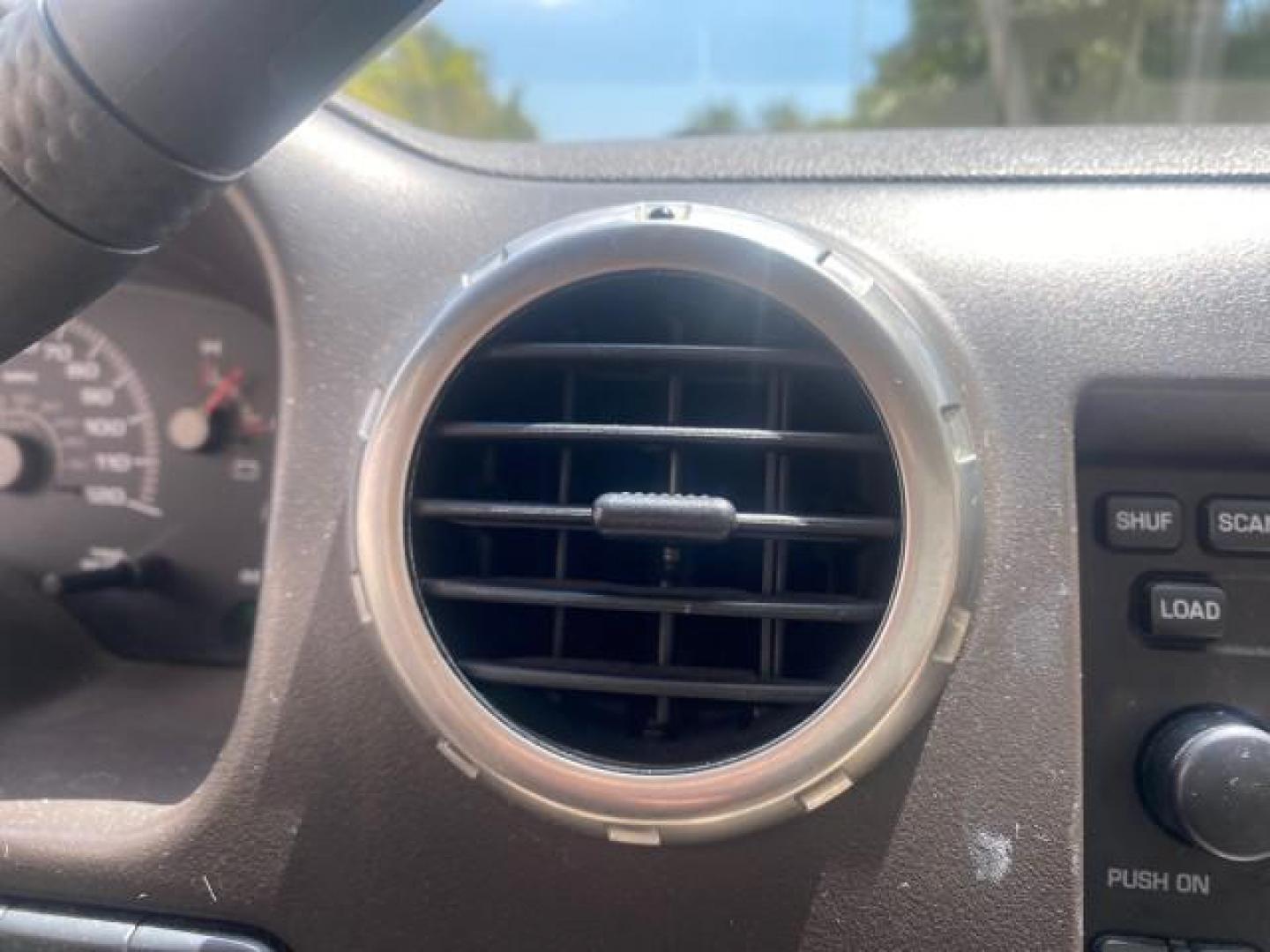 2003 Oxford White /Medium Parchment Ford Expedition Eddie Bauer 1 OWNER (1FMFU17L83L) with an 5.4L SOHC SEFI V8 Triton Engine engine, Automatic transmission, located at 4701 North Dixie Hwy, Pompano Beach, FL, 33064, (954) 422-2889, 26.240938, -80.123474 - OUR WEBPAGE FLORIDACARS1.COM HAS OVER 100 PHOTOS AND FREE CARFAX LINK 2003 FORD EXPEDITION EDDIE BAUER VIN: 1FMFU17L83LB96384 1 F M F U 1 7 L 8 3 L B 9 6 3 8 4 4 DOOR WAGON/SPORT UTILITY 5.4L V8 F SOHC 16V GASOLINE REAR WHEEL DRIVE Top Features Alloy Wheels Audiophile Sound System Front Seat Heaters - Photo#51