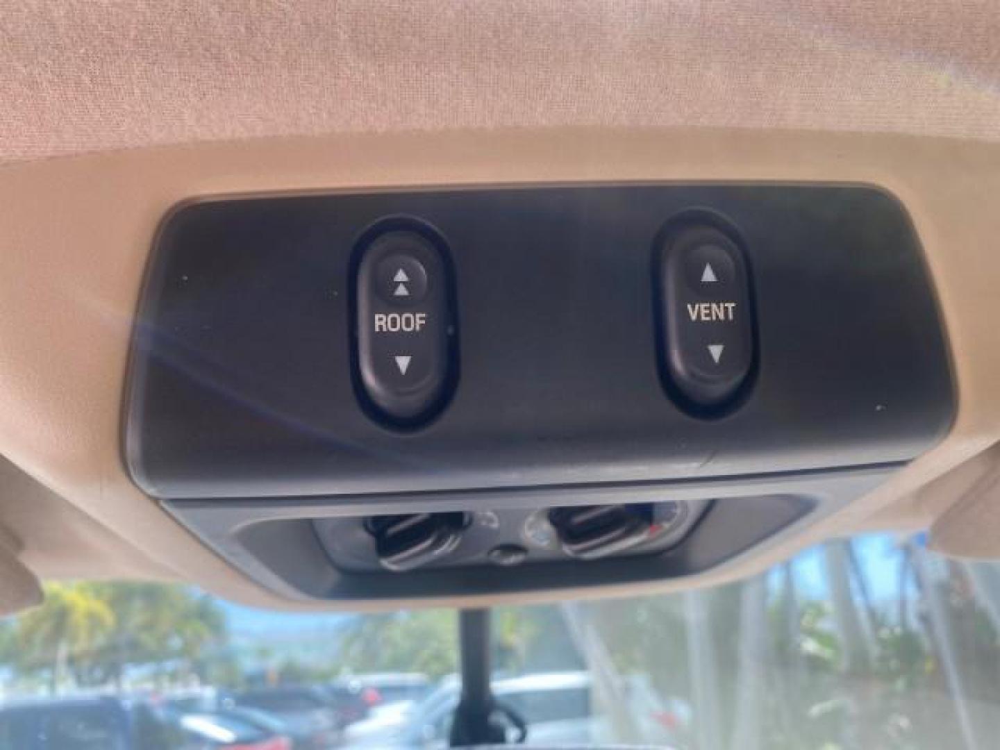 2003 Oxford White /Medium Parchment Ford Expedition Eddie Bauer 1 OWNER (1FMFU17L83L) with an 5.4L SOHC SEFI V8 Triton Engine engine, Automatic transmission, located at 4701 North Dixie Hwy, Pompano Beach, FL, 33064, (954) 422-2889, 26.240938, -80.123474 - OUR WEBPAGE FLORIDACARS1.COM HAS OVER 100 PHOTOS AND FREE CARFAX LINK 2003 FORD EXPEDITION EDDIE BAUER VIN: 1FMFU17L83LB96384 1 F M F U 1 7 L 8 3 L B 9 6 3 8 4 4 DOOR WAGON/SPORT UTILITY 5.4L V8 F SOHC 16V GASOLINE REAR WHEEL DRIVE Top Features Alloy Wheels Audiophile Sound System Front Seat Heaters - Photo#61