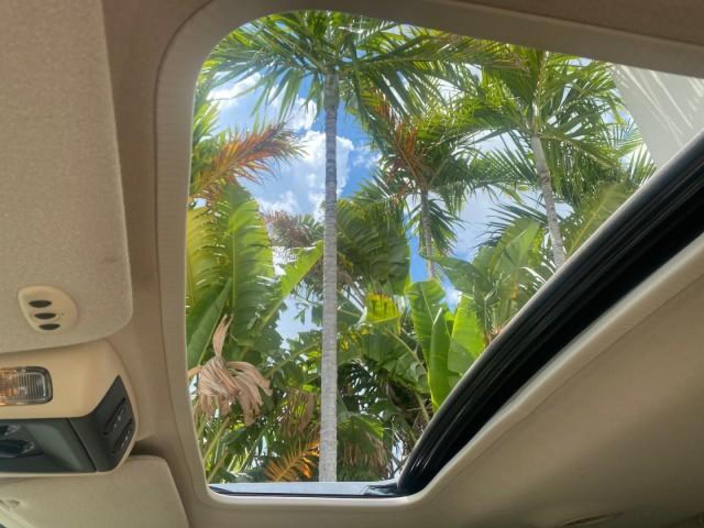 2003 Oxford White /Medium Parchment Ford Expedition Eddie Bauer 1 OWNER (1FMFU17L83L) with an 5.4L SOHC SEFI V8 Triton Engine engine, Automatic transmission, located at 4701 North Dixie Hwy, Pompano Beach, FL, 33064, (954) 422-2889, 26.240938, -80.123474 - OUR WEBPAGE FLORIDACARS1.COM HAS OVER 100 PHOTOS AND FREE CARFAX LINK 2003 FORD EXPEDITION EDDIE BAUER VIN: 1FMFU17L83LB96384 1 F M F U 1 7 L 8 3 L B 9 6 3 8 4 4 DOOR WAGON/SPORT UTILITY 5.4L V8 F SOHC 16V GASOLINE REAR WHEEL DRIVE Top Features Alloy Wheels Audiophile Sound System Front Seat Heaters - Photo#69