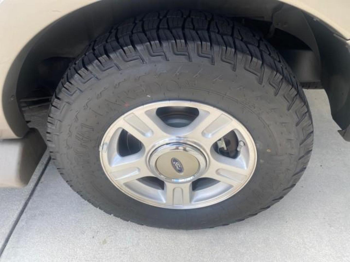 2003 Oxford White /Medium Parchment Ford Expedition Eddie Bauer 1 OWNER (1FMFU17L83L) with an 5.4L SOHC SEFI V8 Triton Engine engine, Automatic transmission, located at 4701 North Dixie Hwy, Pompano Beach, FL, 33064, (954) 422-2889, 26.240938, -80.123474 - OUR WEBPAGE FLORIDACARS1.COM HAS OVER 100 PHOTOS AND FREE CARFAX LINK 2003 FORD EXPEDITION EDDIE BAUER VIN: 1FMFU17L83LB96384 1 F M F U 1 7 L 8 3 L B 9 6 3 8 4 4 DOOR WAGON/SPORT UTILITY 5.4L V8 F SOHC 16V GASOLINE REAR WHEEL DRIVE Top Features Alloy Wheels Audiophile Sound System Front Seat Heaters - Photo#88