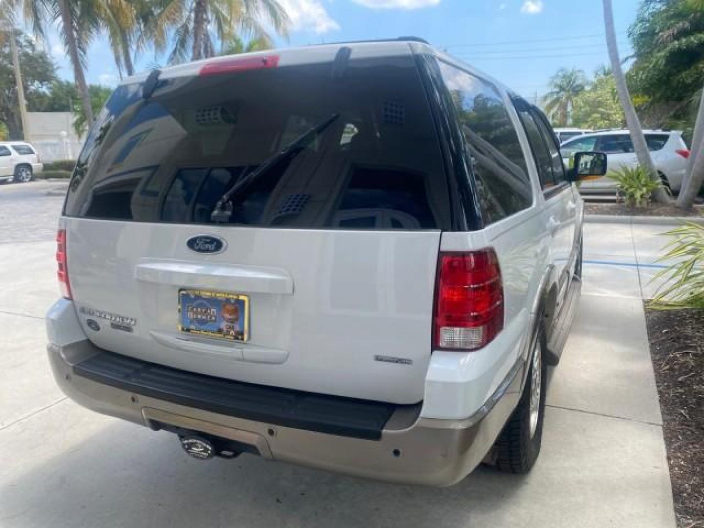 2003 Oxford White /Medium Parchment Ford Expedition Eddie Bauer 1 OWNER (1FMFU17L83L) with an 5.4L SOHC SEFI V8 Triton Engine engine, Automatic transmission, located at 4701 North Dixie Hwy, Pompano Beach, FL, 33064, (954) 422-2889, 26.240938, -80.123474 - OUR WEBPAGE FLORIDACARS1.COM HAS OVER 100 PHOTOS AND FREE CARFAX LINK 2003 FORD EXPEDITION EDDIE BAUER VIN: 1FMFU17L83LB96384 1 F M F U 1 7 L 8 3 L B 9 6 3 8 4 4 DOOR WAGON/SPORT UTILITY 5.4L V8 F SOHC 16V GASOLINE REAR WHEEL DRIVE Top Features Alloy Wheels Audiophile Sound System Front Seat Heaters - Photo#94