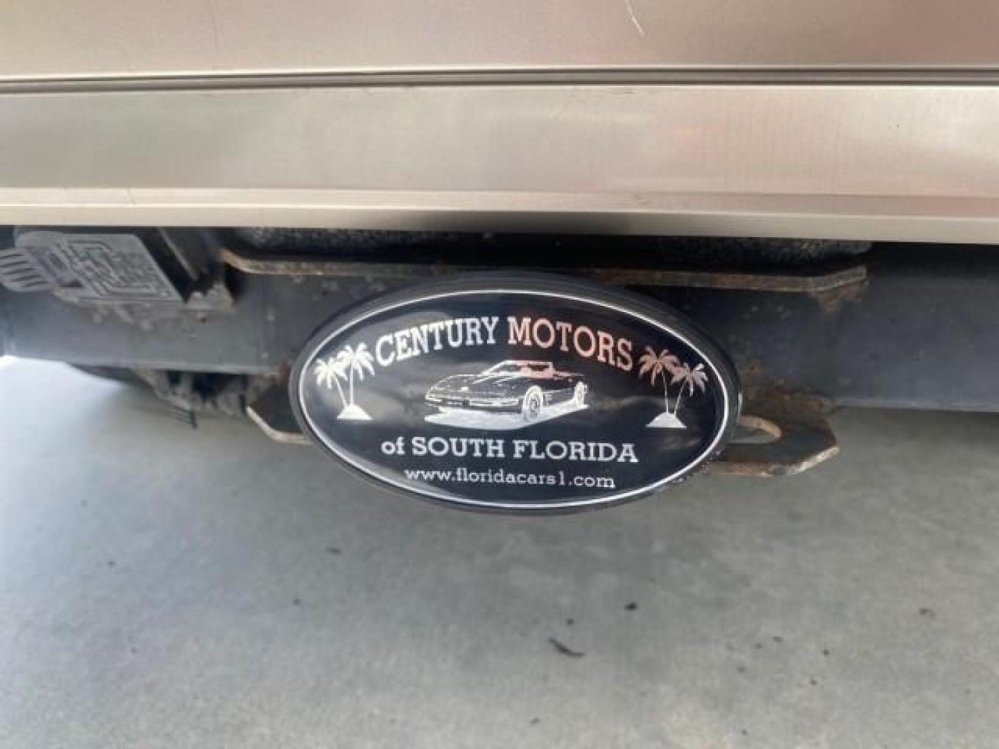 2003 Oxford White /Medium Parchment Ford Expedition Eddie Bauer 1 OWNER (1FMFU17L83L) with an 5.4L SOHC SEFI V8 Triton Engine engine, Automatic transmission, located at 4701 North Dixie Hwy, Pompano Beach, FL, 33064, (954) 422-2889, 26.240938, -80.123474 - OUR WEBPAGE FLORIDACARS1.COM HAS OVER 100 PHOTOS AND FREE CARFAX LINK 2003 FORD EXPEDITION EDDIE BAUER VIN: 1FMFU17L83LB96384 1 F M F U 1 7 L 8 3 L B 9 6 3 8 4 4 DOOR WAGON/SPORT UTILITY 5.4L V8 F SOHC 16V GASOLINE REAR WHEEL DRIVE Top Features Alloy Wheels Audiophile Sound System Front Seat Heaters - Photo#96