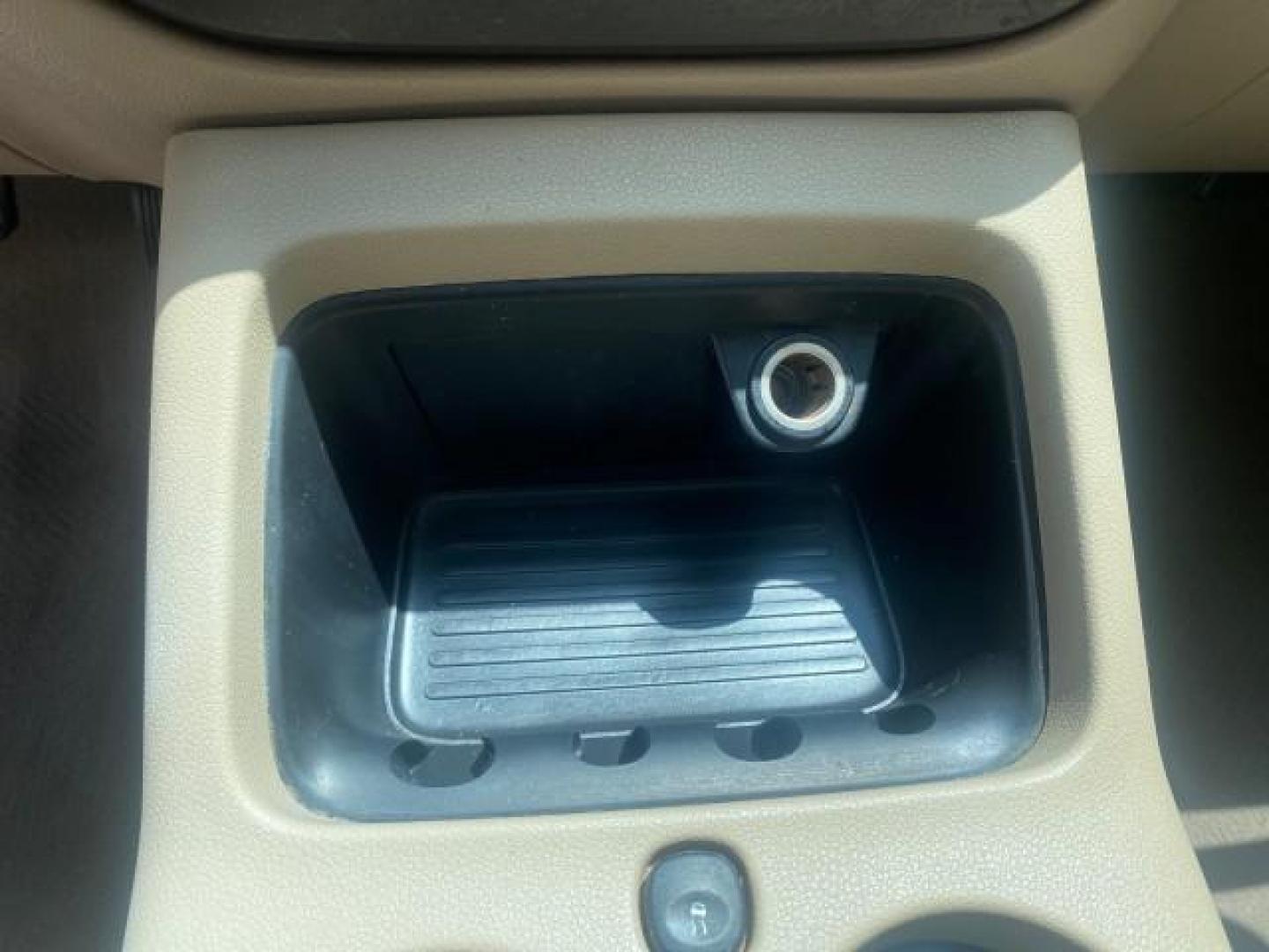 2003 Oxford White /Medium Parchment Ford Expedition Eddie Bauer 1 OWNER (1FMFU17L83L) with an 5.4L SOHC SEFI V8 Triton Engine engine, Automatic transmission, located at 4701 North Dixie Hwy, Pompano Beach, FL, 33064, (954) 422-2889, 26.240938, -80.123474 - OUR WEBPAGE FLORIDACARS1.COM HAS OVER 100 PHOTOS AND FREE CARFAX LINK 2003 FORD EXPEDITION EDDIE BAUER VIN: 1FMFU17L83LB96384 1 F M F U 1 7 L 8 3 L B 9 6 3 8 4 4 DOOR WAGON/SPORT UTILITY 5.4L V8 F SOHC 16V GASOLINE REAR WHEEL DRIVE Top Features Alloy Wheels Audiophile Sound System Front Seat Heaters - Photo#53