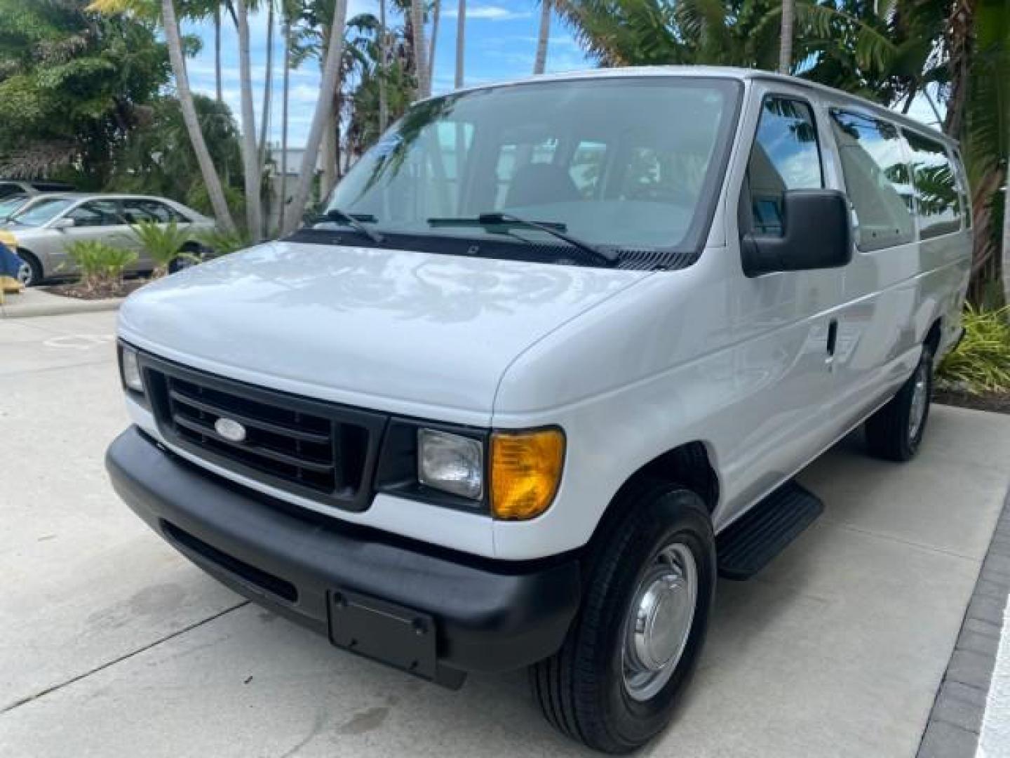 2005 Yellow Metallic /Medium Flint Ford Econoline Wagon 15 PASSENGER XL LOW MILES 49,408 (1FBSS31L05H) with an 5.4L EFI V8 Engine engine, Automatic transmission, located at 4701 North Dixie Hwy, Pompano Beach, FL, 33064, (954) 422-2889, 26.240938, -80.123474 - OUR WEBPAGE FLORIDACARS1.COM HAS OVER 100 PHOTOS AND FREE CARFAX LINK 2005 FORD E-SERIES E-350 SD XLT WE LOCATTED 2 REAR SEATS TO MAKE IT A 15 PASSEGER VIN: 1FBSS31L05HA95671 1 F B S S 3 1 L 0 5 H A 9 5 6 7 1 VAN 5.4L V8 F GASOLINE REAR WHEEL DRIVE Top Features Rear Air Conditioning Third Row Seat V - Photo#3