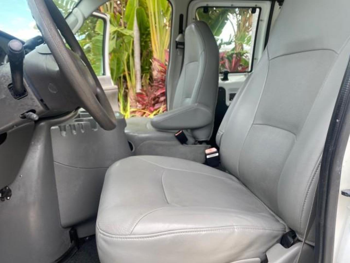 2005 Yellow Metallic /Medium Flint Ford Econoline Wagon 15 PASSENGER XL LOW MILES 49,408 (1FBSS31L05H) with an 5.4L EFI V8 Engine engine, Automatic transmission, located at 4701 North Dixie Hwy, Pompano Beach, FL, 33064, (954) 422-2889, 26.240938, -80.123474 - OUR WEBPAGE FLORIDACARS1.COM HAS OVER 100 PHOTOS AND FREE CARFAX LINK 2005 FORD E-SERIES E-350 SD XLT WE LOCATTED 2 REAR SEATS TO MAKE IT A 15 PASSEGER VIN: 1FBSS31L05HA95671 1 F B S S 3 1 L 0 5 H A 9 5 6 7 1 VAN 5.4L V8 F GASOLINE REAR WHEEL DRIVE Top Features Rear Air Conditioning Third Row Seat V - Photo#10