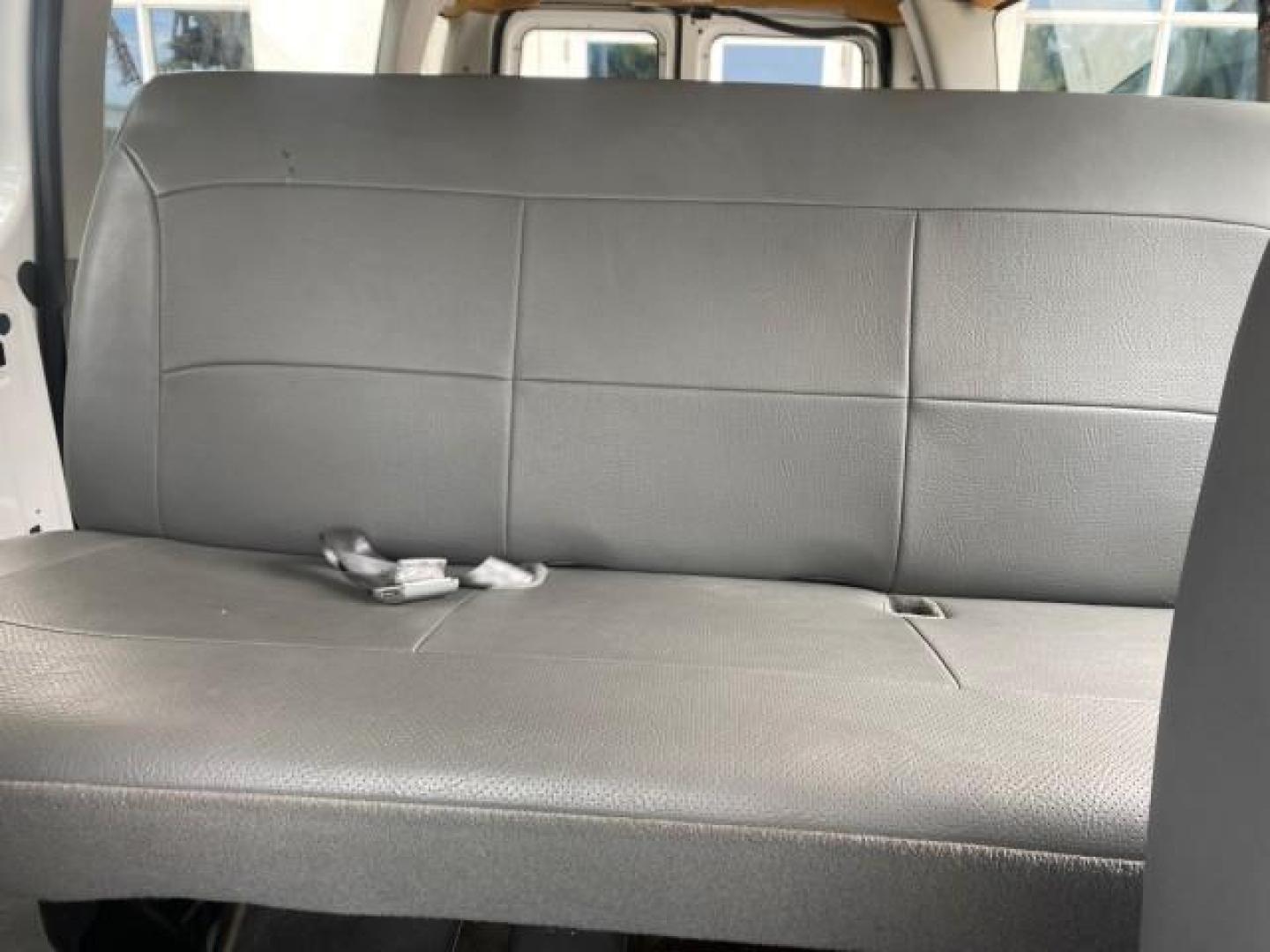 2005 Yellow Metallic /Medium Flint Ford Econoline Wagon 15 PASSENGER XL LOW MILES 49,408 (1FBSS31L05H) with an 5.4L EFI V8 Engine engine, Automatic transmission, located at 4701 North Dixie Hwy, Pompano Beach, FL, 33064, (954) 422-2889, 26.240938, -80.123474 - OUR WEBPAGE FLORIDACARS1.COM HAS OVER 100 PHOTOS AND FREE CARFAX LINK 2005 FORD E-SERIES E-350 SD XLT WE LOCATTED 2 REAR SEATS TO MAKE IT A 15 PASSEGER VIN: 1FBSS31L05HA95671 1 F B S S 3 1 L 0 5 H A 9 5 6 7 1 VAN 5.4L V8 F GASOLINE REAR WHEEL DRIVE Top Features Rear Air Conditioning Third Row Seat V - Photo#14