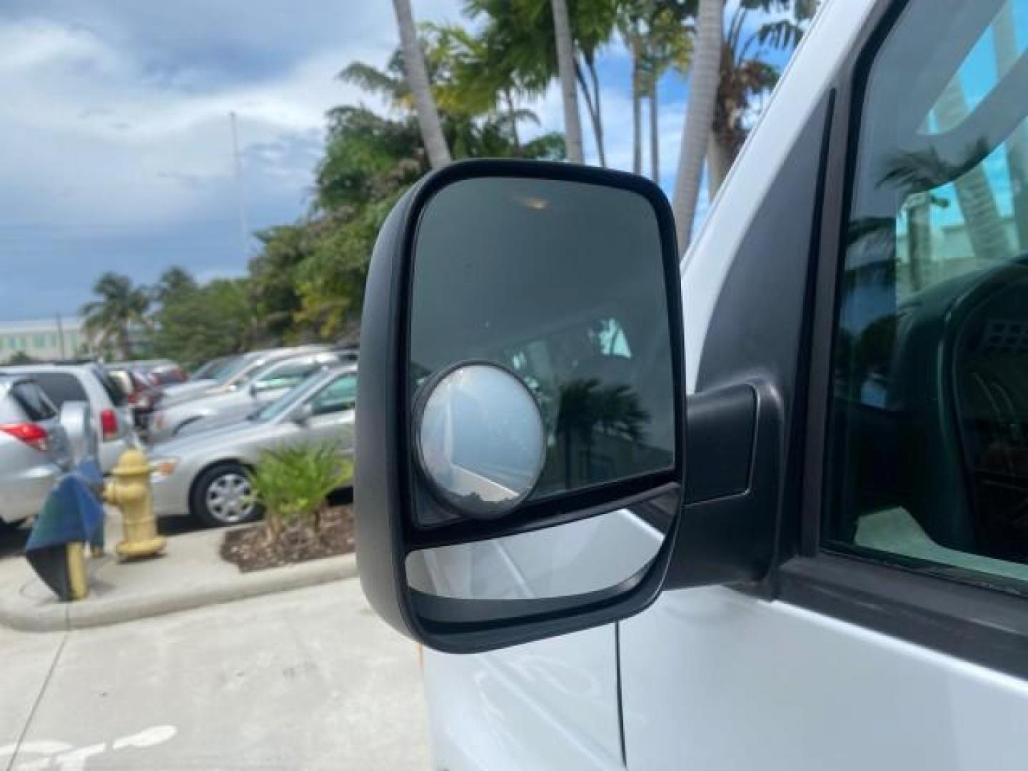 2005 Yellow Metallic /Medium Flint Ford Econoline Wagon 15 PASSENGER XL LOW MILES 49,408 (1FBSS31L05H) with an 5.4L EFI V8 Engine engine, Automatic transmission, located at 4701 North Dixie Hwy, Pompano Beach, FL, 33064, (954) 422-2889, 26.240938, -80.123474 - OUR WEBPAGE FLORIDACARS1.COM HAS OVER 100 PHOTOS AND FREE CARFAX LINK 2005 FORD E-SERIES E-350 SD XLT WE LOCATTED 2 REAR SEATS TO MAKE IT A 15 PASSEGER VIN: 1FBSS31L05HA95671 1 F B S S 3 1 L 0 5 H A 9 5 6 7 1 VAN 5.4L V8 F GASOLINE REAR WHEEL DRIVE Top Features Rear Air Conditioning Third Row Seat V - Photo#29