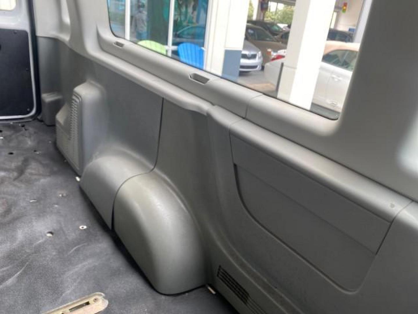2005 Yellow Metallic /Medium Flint Ford Econoline Wagon 15 PASSENGER XL LOW MILES 49,408 (1FBSS31L05H) with an 5.4L EFI V8 Engine engine, Automatic transmission, located at 4701 North Dixie Hwy, Pompano Beach, FL, 33064, (954) 422-2889, 26.240938, -80.123474 - OUR WEBPAGE FLORIDACARS1.COM HAS OVER 100 PHOTOS AND FREE CARFAX LINK 2005 FORD E-SERIES E-350 SD XLT WE LOCATTED 2 REAR SEATS TO MAKE IT A 15 PASSEGER VIN: 1FBSS31L05HA95671 1 F B S S 3 1 L 0 5 H A 9 5 6 7 1 VAN 5.4L V8 F GASOLINE REAR WHEEL DRIVE Top Features Rear Air Conditioning Third Row Seat V - Photo#64