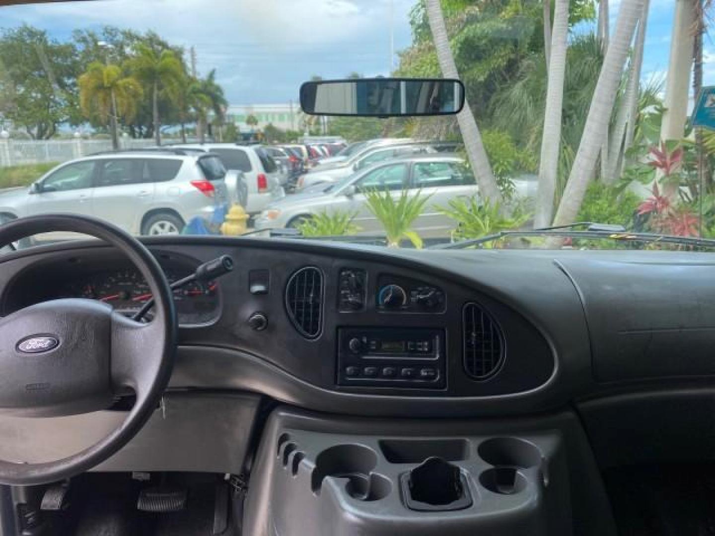 2005 Yellow Metallic /Medium Flint Ford Econoline Wagon 15 PASSENGER XL LOW MILES 49,408 (1FBSS31L05H) with an 5.4L EFI V8 Engine engine, Automatic transmission, located at 4701 North Dixie Hwy, Pompano Beach, FL, 33064, (954) 422-2889, 26.240938, -80.123474 - OUR WEBPAGE FLORIDACARS1.COM HAS OVER 100 PHOTOS AND FREE CARFAX LINK 2005 FORD E-SERIES E-350 SD XLT WE LOCATTED 2 REAR SEATS TO MAKE IT A 15 PASSEGER VIN: 1FBSS31L05HA95671 1 F B S S 3 1 L 0 5 H A 9 5 6 7 1 VAN 5.4L V8 F GASOLINE REAR WHEEL DRIVE Top Features Rear Air Conditioning Third Row Seat V - Photo#68