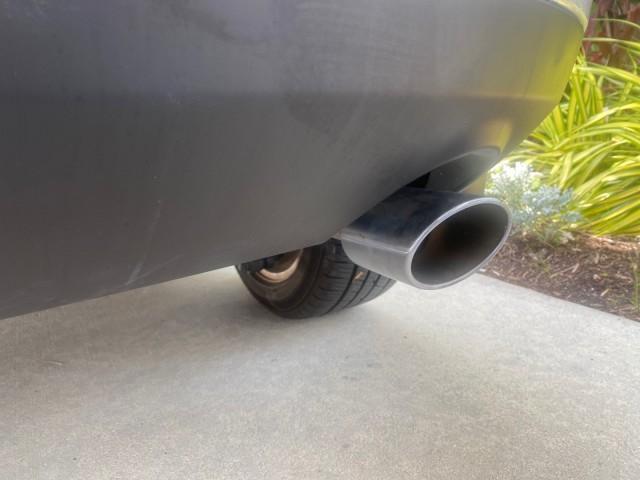 2011 White Platinum Metallic Tri-Coat /Charcoal Black Lincoln MKX 1 OWNER LOW MILES 59,877 (2LMDJ6JK1BB) with an 3.7L Ti-VCT V6 Engine engine, Automatic transmission, located at 4701 North Dixie Hwy, Pompano Beach, FL, 33064, (954) 422-2889, 26.240938, -80.123474 - OUR WEBPAGE FLORIDACARS1.COM HAS OVER 100 PHOTOS AND FREE CARFAX LINK 2011 LINCOLN MKX VIN: 2LMDJ6JK1BBJ15533 2 L M D J 6 J K 1 B B J 1 5 5 3 3 4 DOOR WAGON/SPORT UTILITY 3.7L V6 F DOHC 24V GASOLINE FRONT WHEEL DRIVE Top Features A/C Seat(s) Alloy Wheels Front Seat Heaters Leather Seats Memory Seat( - Photo#88