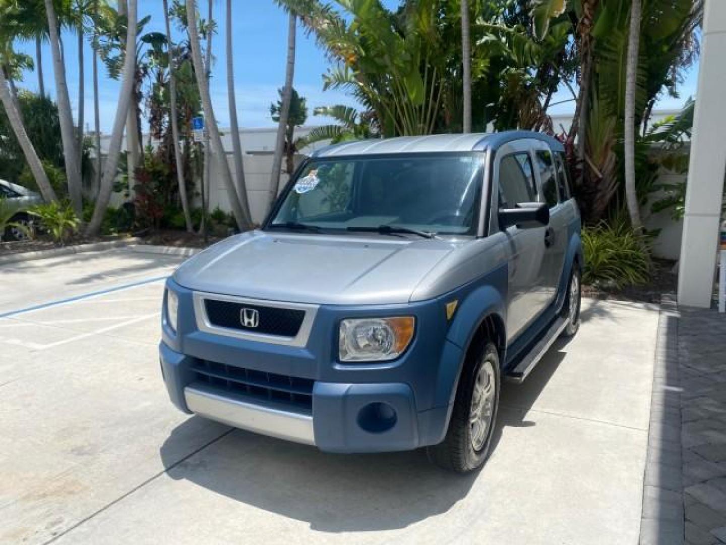 2006 Atomic Blue Metallic /Gray/Blue Honda Element EX LOW MILES 51,488 1 OWNER (5J6YH18666L) with an 2.4L DOHC MPFI 16-Valve i-VTEC I4 Engine engine, Automatic transmission, located at 4701 North Dixie Hwy, Pompano Beach, FL, 33064, (954) 422-2889, 26.240938, -80.123474 - OUR WEBPAGE FLORIDACARS1.COM HAS OVER 100 PHOTOS AND FREE CARFAX LINK 2006 HONDA ELEMENT EX AUTO CHECK 1 OWNER VIN: 5J6YH18666L014478 5 J 6 Y H 1 8 6 6 6 L 0 1 4 4 7 8 4 DOOR WAGON/SPORT UTILITY 2.4L I4 F DOHC 16V GASOLINE FRONT WHEEL DRIVE Top Features Alloy Wheels Bluetooth Technology Cloth Seats - Photo#3