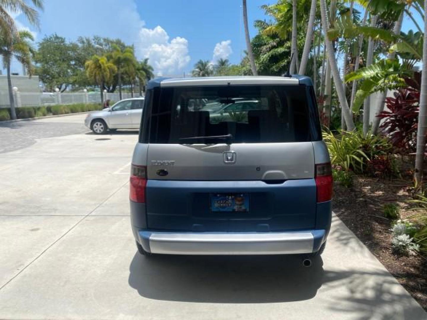 2006 Atomic Blue Metallic /Gray/Blue Honda Element EX LOW MILES 51,488 1 OWNER (5J6YH18666L) with an 2.4L DOHC MPFI 16-Valve i-VTEC I4 Engine engine, Automatic transmission, located at 4701 North Dixie Hwy, Pompano Beach, FL, 33064, (954) 422-2889, 26.240938, -80.123474 - OUR WEBPAGE FLORIDACARS1.COM HAS OVER 100 PHOTOS AND FREE CARFAX LINK 2006 HONDA ELEMENT EX AUTO CHECK 1 OWNER VIN: 5J6YH18666L014478 5 J 6 Y H 1 8 6 6 6 L 0 1 4 4 7 8 4 DOOR WAGON/SPORT UTILITY 2.4L I4 F DOHC 16V GASOLINE FRONT WHEEL DRIVE Top Features Alloy Wheels Bluetooth Technology Cloth Seats - Photo#6