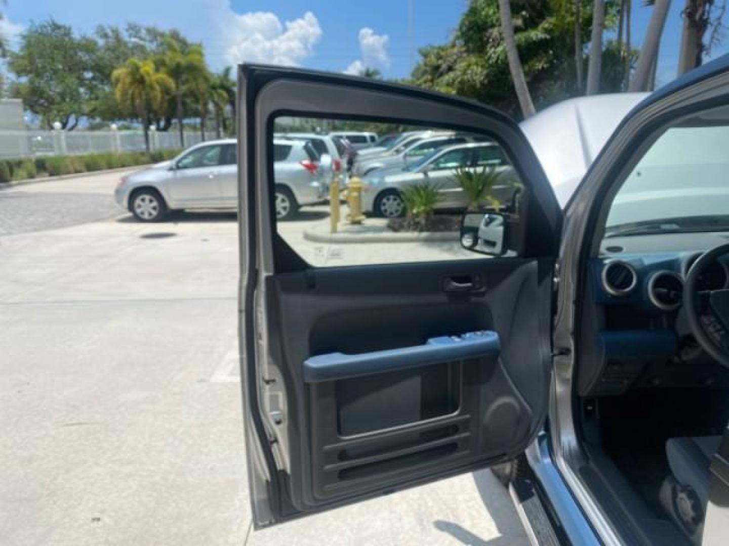 2006 Atomic Blue Metallic /Gray/Blue Honda Element EX LOW MILES 51,488 1 OWNER (5J6YH18666L) with an 2.4L DOHC MPFI 16-Valve i-VTEC I4 Engine engine, Automatic transmission, located at 4701 North Dixie Hwy, Pompano Beach, FL, 33064, (954) 422-2889, 26.240938, -80.123474 - OUR WEBPAGE FLORIDACARS1.COM HAS OVER 100 PHOTOS AND FREE CARFAX LINK 2006 HONDA ELEMENT EX AUTO CHECK 1 OWNER VIN: 5J6YH18666L014478 5 J 6 Y H 1 8 6 6 6 L 0 1 4 4 7 8 4 DOOR WAGON/SPORT UTILITY 2.4L I4 F DOHC 16V GASOLINE FRONT WHEEL DRIVE Top Features Alloy Wheels Bluetooth Technology Cloth Seats - Photo#9