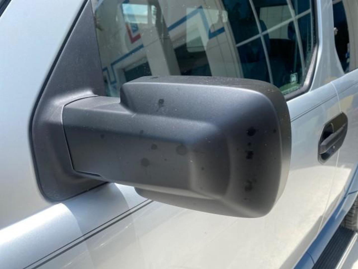2006 Atomic Blue Metallic /Gray/Blue Honda Element EX LOW MILES 51,488 1 OWNER (5J6YH18666L) with an 2.4L DOHC MPFI 16-Valve i-VTEC I4 Engine engine, Automatic transmission, located at 4701 North Dixie Hwy, Pompano Beach, FL, 33064, (954) 422-2889, 26.240938, -80.123474 - OUR WEBPAGE FLORIDACARS1.COM HAS OVER 100 PHOTOS AND FREE CARFAX LINK 2006 HONDA ELEMENT EX AUTO CHECK 1 OWNER VIN: 5J6YH18666L014478 5 J 6 Y H 1 8 6 6 6 L 0 1 4 4 7 8 4 DOOR WAGON/SPORT UTILITY 2.4L I4 F DOHC 16V GASOLINE FRONT WHEEL DRIVE Top Features Alloy Wheels Bluetooth Technology Cloth Seats - Photo#30