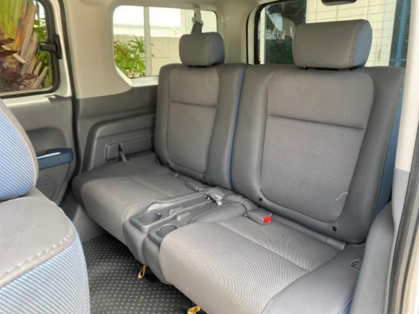 2006 Atomic Blue Metallic /Gray/Blue Honda Element EX LOW MILES 51,488 1 OWNER (5J6YH18666L) with an 2.4L DOHC MPFI 16-Valve i-VTEC I4 Engine engine, Automatic transmission, located at 4701 North Dixie Hwy, Pompano Beach, FL, 33064, (954) 422-2889, 26.240938, -80.123474 - OUR WEBPAGE FLORIDACARS1.COM HAS OVER 100 PHOTOS AND FREE CARFAX LINK 2006 HONDA ELEMENT EX AUTO CHECK 1 OWNER VIN: 5J6YH18666L014478 5 J 6 Y H 1 8 6 6 6 L 0 1 4 4 7 8 4 DOOR WAGON/SPORT UTILITY 2.4L I4 F DOHC 16V GASOLINE FRONT WHEEL DRIVE Top Features Alloy Wheels Bluetooth Technology Cloth Seats - Photo#62