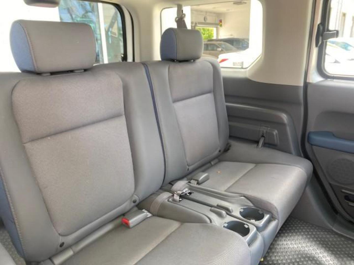 2006 Atomic Blue Metallic /Gray/Blue Honda Element EX LOW MILES 51,488 1 OWNER (5J6YH18666L) with an 2.4L DOHC MPFI 16-Valve i-VTEC I4 Engine engine, Automatic transmission, located at 4701 North Dixie Hwy, Pompano Beach, FL, 33064, (954) 422-2889, 26.240938, -80.123474 - OUR WEBPAGE FLORIDACARS1.COM HAS OVER 100 PHOTOS AND FREE CARFAX LINK 2006 HONDA ELEMENT EX AUTO CHECK 1 OWNER VIN: 5J6YH18666L014478 5 J 6 Y H 1 8 6 6 6 L 0 1 4 4 7 8 4 DOOR WAGON/SPORT UTILITY 2.4L I4 F DOHC 16V GASOLINE FRONT WHEEL DRIVE Top Features Alloy Wheels Bluetooth Technology Cloth Seats - Photo#88