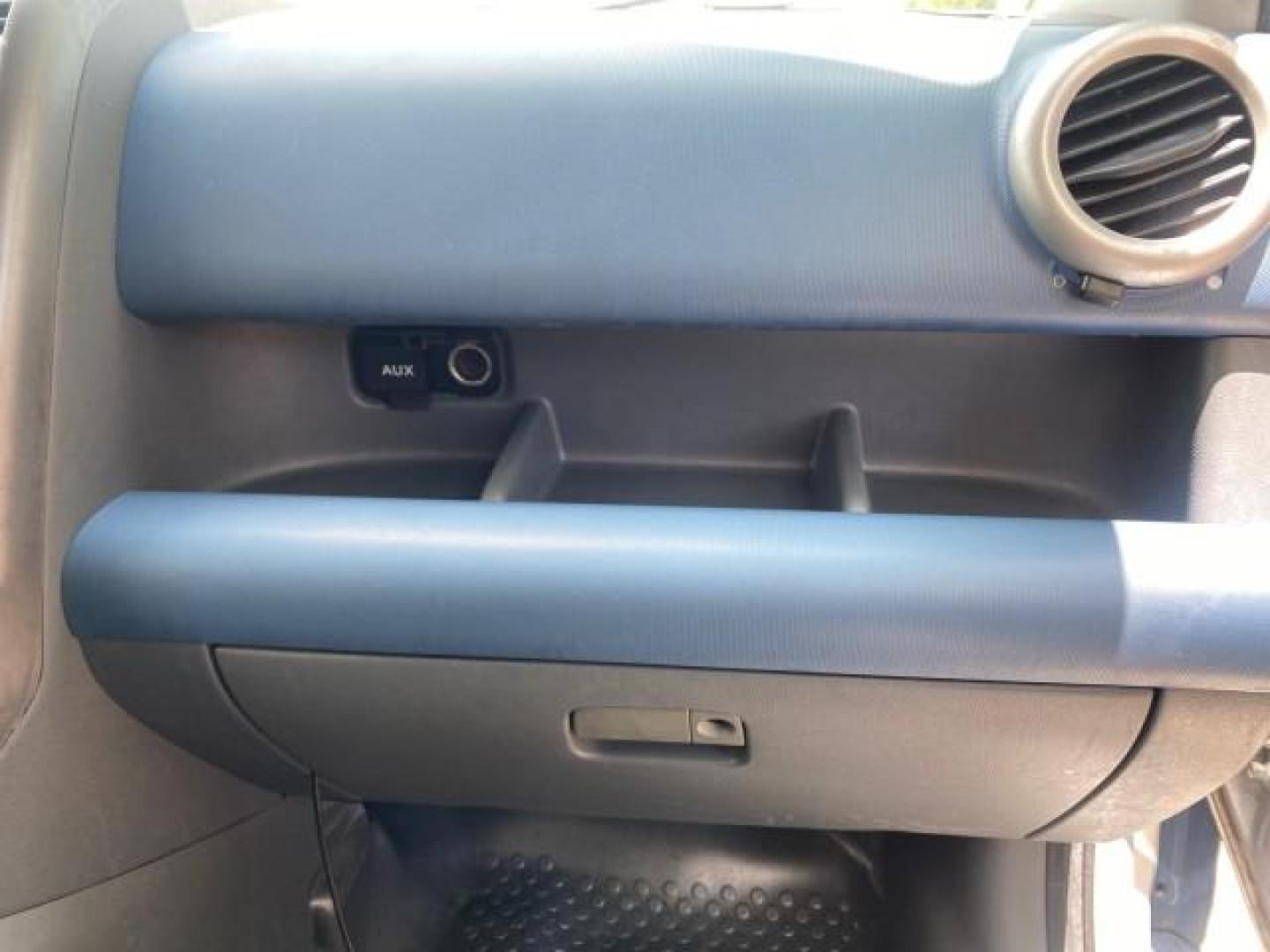 2006 Alabaster Silver Metallic /Gray/Blue Honda Element EX LOW MILES 51,488 1 OWNER (5J6YH18666L) with an 2.4L DOHC MPFI 16-Valve i-VTEC I4 Engine engine, Automatic transmission, located at 4701 North Dixie Hwy, Pompano Beach, FL, 33064, (954) 422-2889, 26.240938, -80.123474 - OUR WEBPAGE FLORIDACARS1.COM HAS OVER 100 PHOTOS AND FREE CARFAX LINK 2006 HONDA ELEMENT EX AUTO CHECK 1 OWNER VIN: 5J6YH18666L014478 5 J 6 Y H 1 8 6 6 6 L 0 1 4 4 7 8 4 DOOR WAGON/SPORT UTILITY 2.4L I4 F DOHC 16V GASOLINE FRONT WHEEL DRIVE Top Features Alloy Wheels Bluetooth Technology Cloth Seats - Photo#99