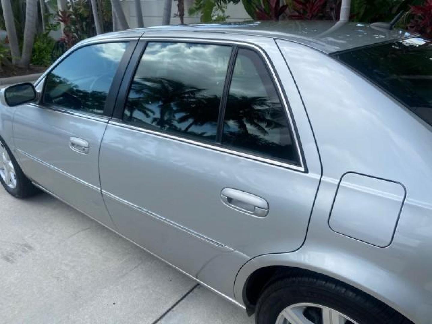 2008 Light Platinum /Ebony Cadillac DTS LOW MILES 59,290 27 SERVICES (1G6KD57Y38U) with an Northstar 4.6L DOHC V8 Engine engine, Automatic transmission, located at 4701 North Dixie Hwy, Pompano Beach, FL, 33064, (954) 422-2889, 26.240938, -80.123474 - OUR WEBPAGE FLORIDACARS1.COM HAS OVER 100 PHOTOS AND FREE CARFAX LINK 2008 CADILLAC DTS VIN: 1G6KD57Y38U105550 1 G 6 K D 5 7 Y 3 8 U 1 0 5 5 5 0 SEDAN 4 DR 4.6L V8 F GASOLINE FRONT WHEEL DRIVE Top Features Alloy Wheels Leather Seats Memory Seat(s) Remote Start Satellite Radio Ready Basic Features AB - Photo#59