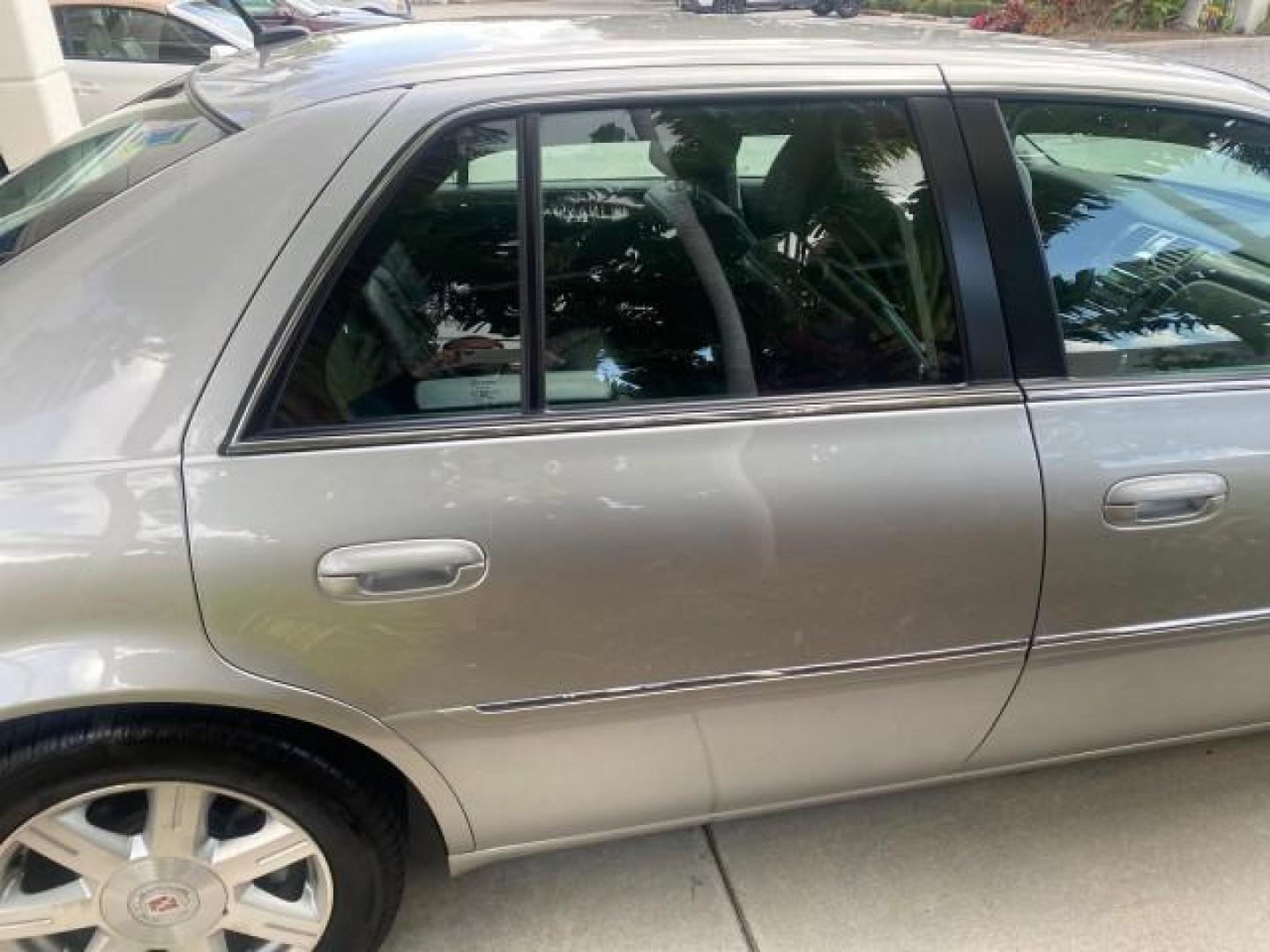 2008 Light Platinum /Ebony Cadillac DTS LOW MILES 59,290 27 SERVICES (1G6KD57Y38U) with an Northstar 4.6L DOHC V8 Engine engine, Automatic transmission, located at 4701 North Dixie Hwy, Pompano Beach, FL, 33064, (954) 422-2889, 26.240938, -80.123474 - OUR WEBPAGE FLORIDACARS1.COM HAS OVER 100 PHOTOS AND FREE CARFAX LINK 2008 CADILLAC DTS VIN: 1G6KD57Y38U105550 1 G 6 K D 5 7 Y 3 8 U 1 0 5 5 5 0 SEDAN 4 DR 4.6L V8 F GASOLINE FRONT WHEEL DRIVE Top Features Alloy Wheels Leather Seats Memory Seat(s) Remote Start Satellite Radio Ready Basic Features AB - Photo#86