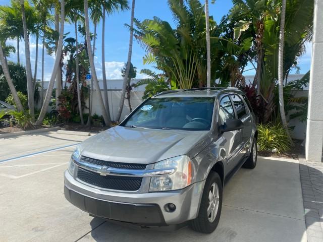 2005 Galaxy Silver Metallic /Light Gray Chevrolet Equinox LT LOW MILES 62,451 (2CNDL63F956) with an 3.4L 3400 V6 Engine engine, Automatic transmission, located at 4701 North Dixie Hwy, Pompano Beach, FL, 33064, (954) 422-2889, 26.240938, -80.123474 - OUR WEBPAGE FLORIDACARS1.COM HAS OVER 100 PHOTOS AND FREE CARFAX LINK 2005 CHEVROLET EQUINOX LT VIN: 2CNDL63F956029471 2 C N D L 6 3 F 9 5 6 0 2 9 4 7 1 4 DOOR WAGON/SPORT UTILITY 3.4L V6 F GASOLINE FRONT WHEEL DRIVE Top Features Alloy Wheels Leather Seats Basic Features ABS Brakes AM/FM Stereo Air - Photo#3
