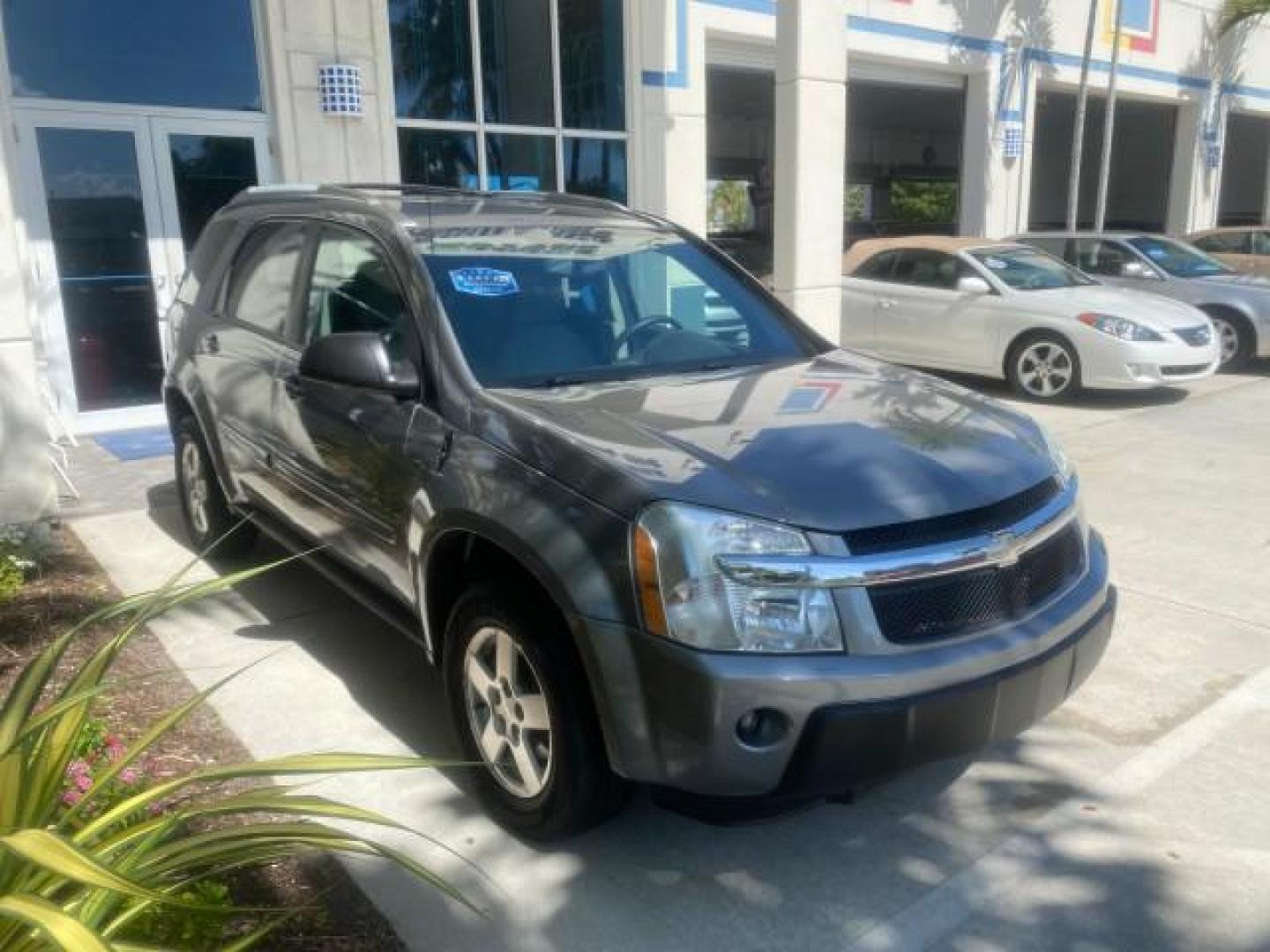 2005 Galaxy Silver Metallic /Light Gray Chevrolet Equinox LT LOW MILES 62,448 (2CNDL63F956) with an 3.4L 3400 V6 Engine engine, Automatic transmission, located at 4701 North Dixie Hwy, Pompano Beach, FL, 33064, (954) 422-2889, 26.240938, -80.123474 - OUR WEBPAGE FLORIDACARS1.COM HAS OVER 100 PHOTOS AND FREE CARFAX LINK 2005 CHEVROLET EQUINOX LT VIN: 2CNDL63F956029471 2 C N D L 6 3 F 9 5 6 0 2 9 4 7 1 4 DOOR WAGON/SPORT UTILITY 3.4L V6 F GASOLINE FRONT WHEEL DRIVE Top Features Alloy Wheels Leather Seats Basic Features ABS Brakes AM/FM Stereo Air - Photo#24