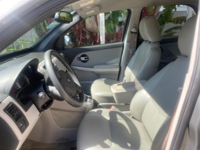 2005 Galaxy Silver Metallic /Light Gray Chevrolet Equinox LT LOW MILES 62,451 (2CNDL63F956) with an 3.4L 3400 V6 Engine engine, Automatic transmission, located at 4701 North Dixie Hwy, Pompano Beach, FL, 33064, (954) 422-2889, 26.240938, -80.123474 - OUR WEBPAGE FLORIDACARS1.COM HAS OVER 100 PHOTOS AND FREE CARFAX LINK 2005 CHEVROLET EQUINOX LT VIN: 2CNDL63F956029471 2 C N D L 6 3 F 9 5 6 0 2 9 4 7 1 4 DOOR WAGON/SPORT UTILITY 3.4L V6 F GASOLINE FRONT WHEEL DRIVE Top Features Alloy Wheels Leather Seats Basic Features ABS Brakes AM/FM Stereo Air - Photo#33