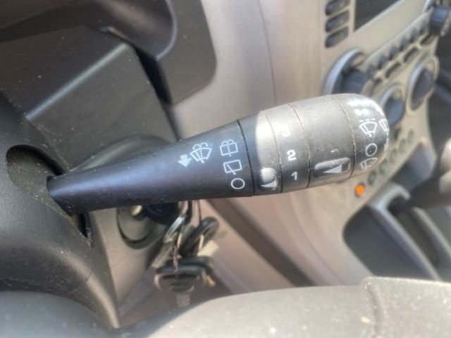 2005 Galaxy Silver Metallic /Light Gray Chevrolet Equinox LT LOW MILES 62,451 (2CNDL63F956) with an 3.4L 3400 V6 Engine engine, Automatic transmission, located at 4701 North Dixie Hwy, Pompano Beach, FL, 33064, (954) 422-2889, 26.240938, -80.123474 - OUR WEBPAGE FLORIDACARS1.COM HAS OVER 100 PHOTOS AND FREE CARFAX LINK 2005 CHEVROLET EQUINOX LT VIN: 2CNDL63F956029471 2 C N D L 6 3 F 9 5 6 0 2 9 4 7 1 4 DOOR WAGON/SPORT UTILITY 3.4L V6 F GASOLINE FRONT WHEEL DRIVE Top Features Alloy Wheels Leather Seats Basic Features ABS Brakes AM/FM Stereo Air - Photo#43