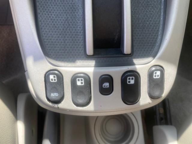 2005 Galaxy Silver Metallic /Light Gray Chevrolet Equinox LT LOW MILES 62,451 (2CNDL63F956) with an 3.4L 3400 V6 Engine engine, Automatic transmission, located at 4701 North Dixie Hwy, Pompano Beach, FL, 33064, (954) 422-2889, 26.240938, -80.123474 - OUR WEBPAGE FLORIDACARS1.COM HAS OVER 100 PHOTOS AND FREE CARFAX LINK 2005 CHEVROLET EQUINOX LT VIN: 2CNDL63F956029471 2 C N D L 6 3 F 9 5 6 0 2 9 4 7 1 4 DOOR WAGON/SPORT UTILITY 3.4L V6 F GASOLINE FRONT WHEEL DRIVE Top Features Alloy Wheels Leather Seats Basic Features ABS Brakes AM/FM Stereo Air - Photo#52