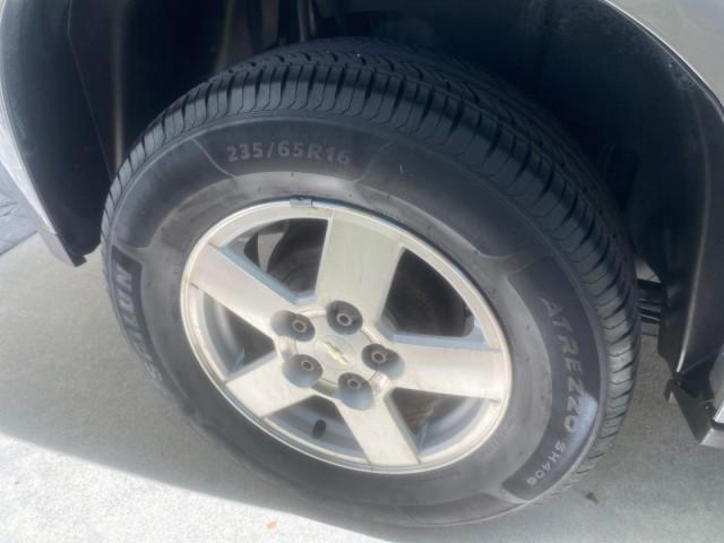2005 Galaxy Silver Metallic /Light Gray Chevrolet Equinox LT LOW MILES 62,448 (2CNDL63F956) with an 3.4L 3400 V6 Engine engine, Automatic transmission, located at 4701 North Dixie Hwy, Pompano Beach, FL, 33064, (954) 422-2889, 26.240938, -80.123474 - OUR WEBPAGE FLORIDACARS1.COM HAS OVER 100 PHOTOS AND FREE CARFAX LINK 2005 CHEVROLET EQUINOX LT VIN: 2CNDL63F956029471 2 C N D L 6 3 F 9 5 6 0 2 9 4 7 1 4 DOOR WAGON/SPORT UTILITY 3.4L V6 F GASOLINE FRONT WHEEL DRIVE Top Features Alloy Wheels Leather Seats Basic Features ABS Brakes AM/FM Stereo Air - Photo#85