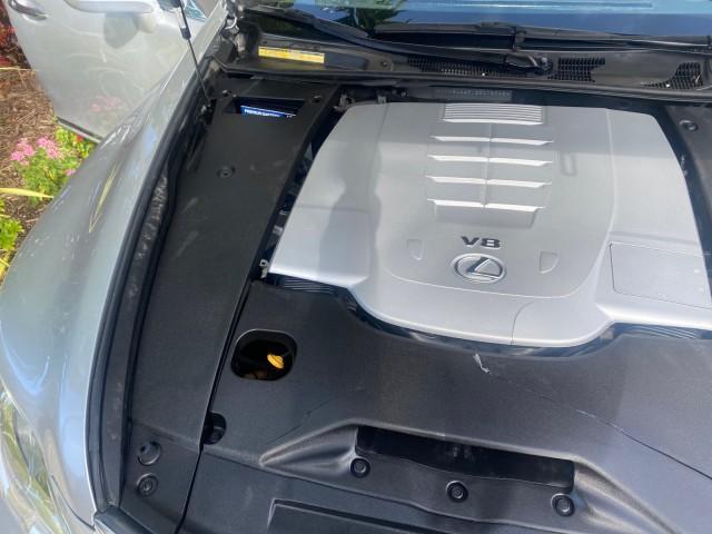 2008 Mercury Metallic /Light Gray Lexus LS 460 1 OWNER.FL LOW MILES 83,771 (JTHBL46F185) with an 4.6L DOHC 32-Valve V8 Engine engine, Automatic transmission, located at 4701 North Dixie Hwy, Pompano Beach, FL, 33064, (954) 422-2889, 26.240938, -80.123474 - OUR WEBPAGE FLORIDACARS1.COM HAS OVER 100 PHOTOS AND FREE CARFAX LINK 2008 LEXUS LS 460 $ 69,995 NEW VIN: JTHBL46F185078948 J T H B L 4 6 F 1 8 5 0 7 8 9 4 8 SEDAN 4 DR 4.6L V8 F DOHC 32V GASOLINE REAR WHEEL DRIVE Top Features A/C Seat(s) Alloy Wheels Bluetooth Technology Comfort Package Front Seat - Photo#25