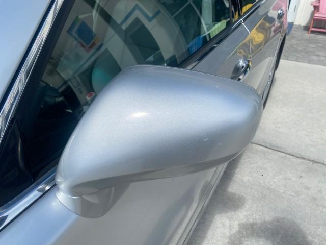 2008 Mercury Metallic /Light Gray Lexus LS 460 1 OWNER.FL LOW MILES 83,771 (JTHBL46F185) with an 4.6L DOHC 32-Valve V8 Engine engine, Automatic transmission, located at 4701 North Dixie Hwy, Pompano Beach, FL, 33064, (954) 422-2889, 26.240938, -80.123474 - OUR WEBPAGE FLORIDACARS1.COM HAS OVER 100 PHOTOS AND FREE CARFAX LINK 2008 LEXUS LS 460 $ 69,995 NEW VIN: JTHBL46F185078948 J T H B L 4 6 F 1 8 5 0 7 8 9 4 8 SEDAN 4 DR 4.6L V8 F DOHC 32V GASOLINE REAR WHEEL DRIVE Top Features A/C Seat(s) Alloy Wheels Bluetooth Technology Comfort Package Front Seat - Photo#30