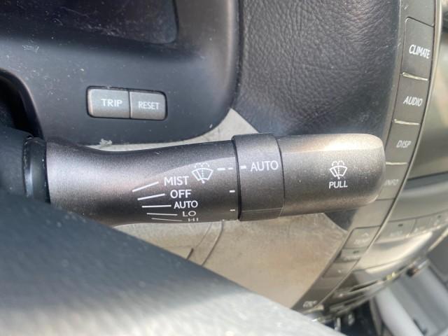 2008 Mercury Metallic /Light Gray Lexus LS 460 1 OWNER.FL LOW MILES 83,771 (JTHBL46F185) with an 4.6L DOHC 32-Valve V8 Engine engine, Automatic transmission, located at 4701 North Dixie Hwy, Pompano Beach, FL, 33064, (954) 422-2889, 26.240938, -80.123474 - OUR WEBPAGE FLORIDACARS1.COM HAS OVER 100 PHOTOS AND FREE CARFAX LINK 2008 LEXUS LS 460 $ 69,995 NEW VIN: JTHBL46F185078948 J T H B L 4 6 F 1 8 5 0 7 8 9 4 8 SEDAN 4 DR 4.6L V8 F DOHC 32V GASOLINE REAR WHEEL DRIVE Top Features A/C Seat(s) Alloy Wheels Bluetooth Technology Comfort Package Front Seat - Photo#44