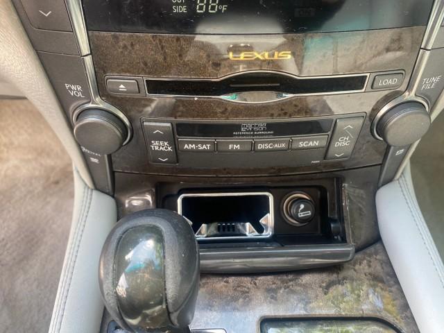 2008 Mercury Metallic /Light Gray Lexus LS 460 1 OWNER.FL LOW MILES 83,771 (JTHBL46F185) with an 4.6L DOHC 32-Valve V8 Engine engine, Automatic transmission, located at 4701 North Dixie Hwy, Pompano Beach, FL, 33064, (954) 422-2889, 26.240938, -80.123474 - OUR WEBPAGE FLORIDACARS1.COM HAS OVER 100 PHOTOS AND FREE CARFAX LINK 2008 LEXUS LS 460 $ 69,995 NEW VIN: JTHBL46F185078948 J T H B L 4 6 F 1 8 5 0 7 8 9 4 8 SEDAN 4 DR 4.6L V8 F DOHC 32V GASOLINE REAR WHEEL DRIVE Top Features A/C Seat(s) Alloy Wheels Bluetooth Technology Comfort Package Front Seat - Photo#51