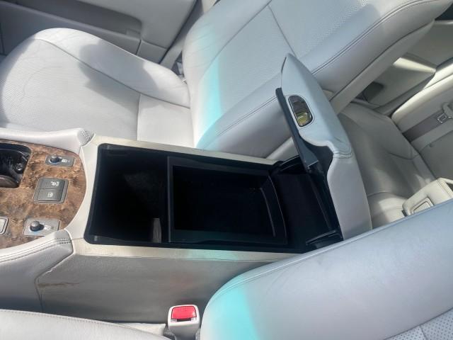 2008 Mercury Metallic /Light Gray Lexus LS 460 1 OWNER.FL LOW MILES 83,771 (JTHBL46F185) with an 4.6L DOHC 32-Valve V8 Engine engine, Automatic transmission, located at 4701 North Dixie Hwy, Pompano Beach, FL, 33064, (954) 422-2889, 26.240938, -80.123474 - OUR WEBPAGE FLORIDACARS1.COM HAS OVER 100 PHOTOS AND FREE CARFAX LINK 2008 LEXUS LS 460 $ 69,995 NEW VIN: JTHBL46F185078948 J T H B L 4 6 F 1 8 5 0 7 8 9 4 8 SEDAN 4 DR 4.6L V8 F DOHC 32V GASOLINE REAR WHEEL DRIVE Top Features A/C Seat(s) Alloy Wheels Bluetooth Technology Comfort Package Front Seat - Photo#54