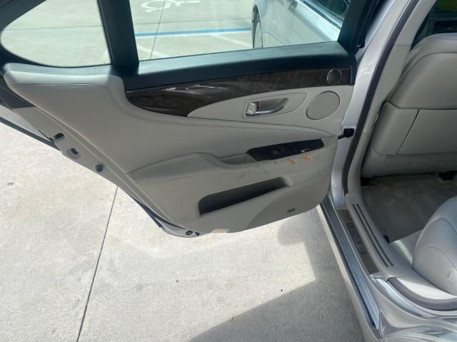 2008 Mercury Metallic /Light Gray Lexus LS 460 1 OWNER.FL LOW MILES 83,771 (JTHBL46F185) with an 4.6L DOHC 32-Valve V8 Engine engine, Automatic transmission, located at 4701 North Dixie Hwy, Pompano Beach, FL, 33064, (954) 422-2889, 26.240938, -80.123474 - OUR WEBPAGE FLORIDACARS1.COM HAS OVER 100 PHOTOS AND FREE CARFAX LINK 2008 LEXUS LS 460 $ 69,995 NEW VIN: JTHBL46F185078948 J T H B L 4 6 F 1 8 5 0 7 8 9 4 8 SEDAN 4 DR 4.6L V8 F DOHC 32V GASOLINE REAR WHEEL DRIVE Top Features A/C Seat(s) Alloy Wheels Bluetooth Technology Comfort Package Front Seat - Photo#60