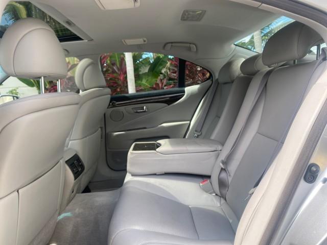 2008 Mercury Metallic /Light Gray Lexus LS 460 1 OWNER.FL LOW MILES 83,771 (JTHBL46F185) with an 4.6L DOHC 32-Valve V8 Engine engine, Automatic transmission, located at 4701 North Dixie Hwy, Pompano Beach, FL, 33064, (954) 422-2889, 26.240938, -80.123474 - OUR WEBPAGE FLORIDACARS1.COM HAS OVER 100 PHOTOS AND FREE CARFAX LINK 2008 LEXUS LS 460 $ 69,995 NEW VIN: JTHBL46F185078948 J T H B L 4 6 F 1 8 5 0 7 8 9 4 8 SEDAN 4 DR 4.6L V8 F DOHC 32V GASOLINE REAR WHEEL DRIVE Top Features A/C Seat(s) Alloy Wheels Bluetooth Technology Comfort Package Front Seat - Photo#62