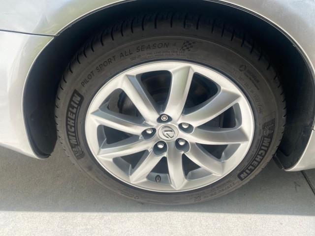 2008 Mercury Metallic /Light Gray Lexus LS 460 1 OWNER.FL LOW MILES 83,771 (JTHBL46F185) with an 4.6L DOHC 32-Valve V8 Engine engine, Automatic transmission, located at 4701 North Dixie Hwy, Pompano Beach, FL, 33064, (954) 422-2889, 26.240938, -80.123474 - OUR WEBPAGE FLORIDACARS1.COM HAS OVER 100 PHOTOS AND FREE CARFAX LINK 2008 LEXUS LS 460 $ 69,995 NEW VIN: JTHBL46F185078948 J T H B L 4 6 F 1 8 5 0 7 8 9 4 8 SEDAN 4 DR 4.6L V8 F DOHC 32V GASOLINE REAR WHEEL DRIVE Top Features A/C Seat(s) Alloy Wheels Bluetooth Technology Comfort Package Front Seat - Photo#87