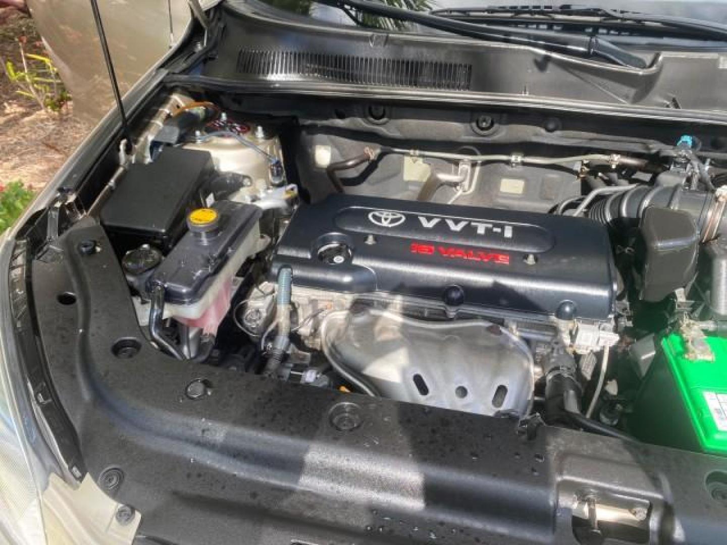 2007 Blizzard Pearl /Taupe Toyota RAV4 1 OWNER FL 24 SERVICES 4X4 (JTMBD33V376) with an 2.4L DOHC SFI 16-Valve VVT-i 4-Cyl Engine engine, Automatic transmission, located at 4701 North Dixie Hwy, Pompano Beach, FL, 33064, (954) 422-2889, 26.240938, -80.123474 - OUR WEBPAGE FLORIDACARS1.COM HAS OVER 100 PHOTOS AND FREE CARFAX LINK 2007 TOYOTA RAV4 VIN: JTMBD33V376029392 J T M B D 3 3 V 3 7 6 0 2 9 3 9 2 4 DOOR WAGON/SPORT UTILITY 2.4L I4 F DOHC 16V GASOLINE ALL WHEEL DRIVE Top Features 4WD/AWD Cloth Seats Basic Features ABS Brakes AM/FM Stereo Air Condition - Photo#25