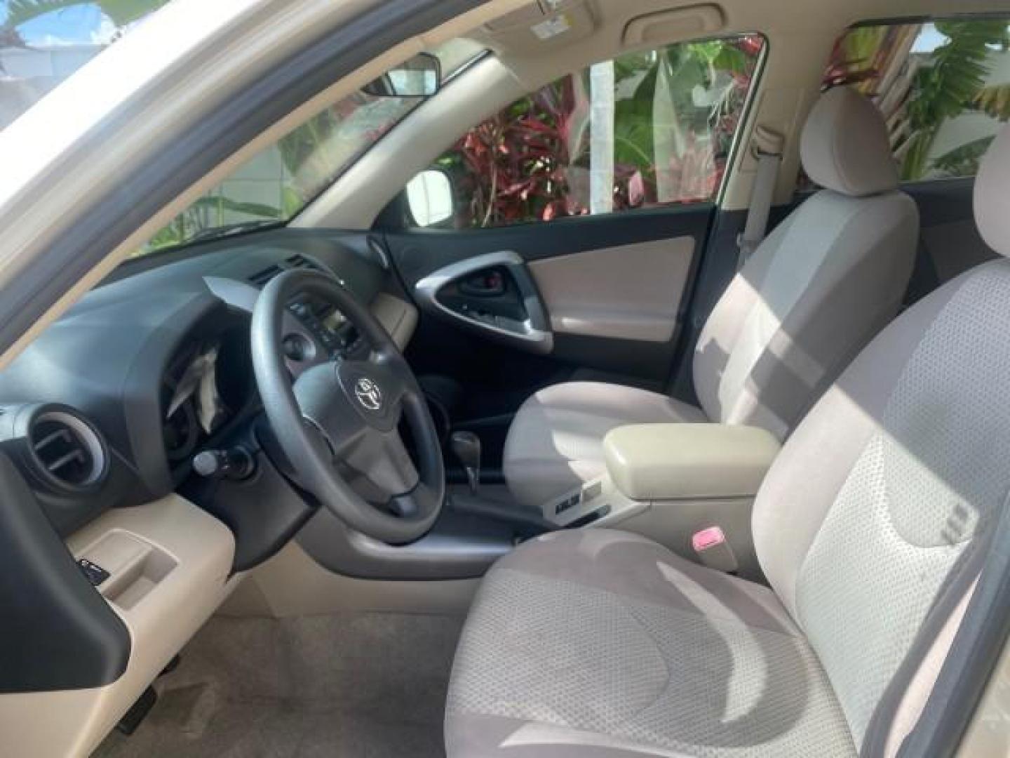 2007 Blizzard Pearl /Taupe Toyota RAV4 1 OWNER FL 24 SERVICES 4X4 (JTMBD33V376) with an 2.4L DOHC SFI 16-Valve VVT-i 4-Cyl Engine engine, Automatic transmission, located at 4701 North Dixie Hwy, Pompano Beach, FL, 33064, (954) 422-2889, 26.240938, -80.123474 - OUR WEBPAGE FLORIDACARS1.COM HAS OVER 100 PHOTOS AND FREE CARFAX LINK 2007 TOYOTA RAV4 VIN: JTMBD33V376029392 J T M B D 3 3 V 3 7 6 0 2 9 3 9 2 4 DOOR WAGON/SPORT UTILITY 2.4L I4 F DOHC 16V GASOLINE ALL WHEEL DRIVE Top Features 4WD/AWD Cloth Seats Basic Features ABS Brakes AM/FM Stereo Air Condition - Photo#34
