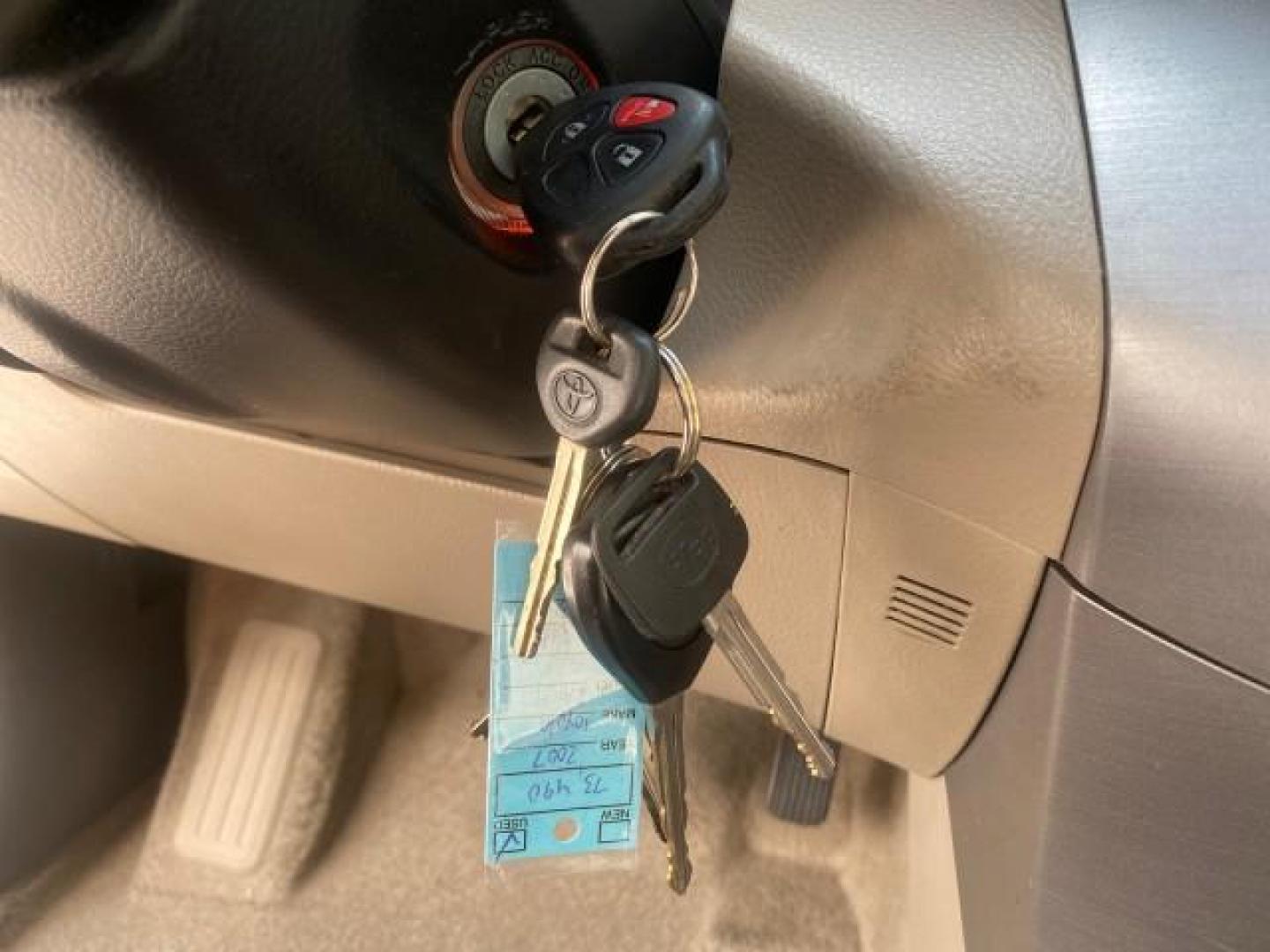 2007 Blizzard Pearl /Taupe Toyota RAV4 1 OWNER FL 24 SERVICES 4X4 (JTMBD33V376) with an 2.4L DOHC SFI 16-Valve VVT-i 4-Cyl Engine engine, Automatic transmission, located at 4701 North Dixie Hwy, Pompano Beach, FL, 33064, (954) 422-2889, 26.240938, -80.123474 - OUR WEBPAGE FLORIDACARS1.COM HAS OVER 100 PHOTOS AND FREE CARFAX LINK 2007 TOYOTA RAV4 VIN: JTMBD33V376029392 J T M B D 3 3 V 3 7 6 0 2 9 3 9 2 4 DOOR WAGON/SPORT UTILITY 2.4L I4 F DOHC 16V GASOLINE ALL WHEEL DRIVE Top Features 4WD/AWD Cloth Seats Basic Features ABS Brakes AM/FM Stereo Air Condition - Photo#43