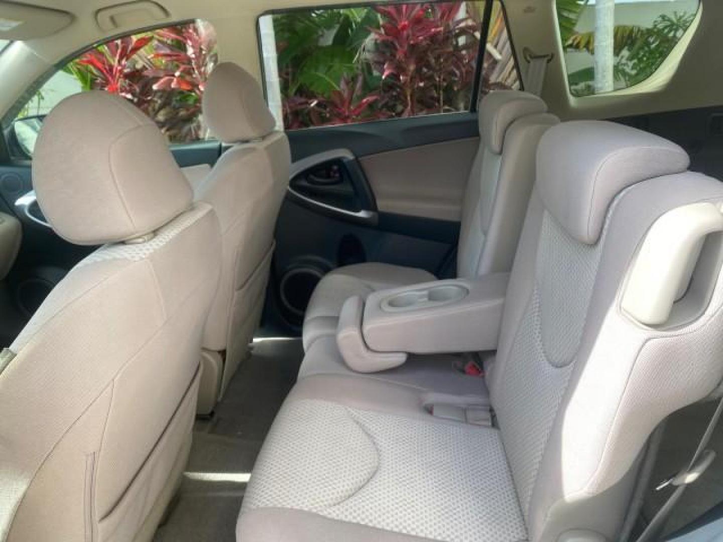 2007 Blizzard Pearl /Taupe Toyota RAV4 1 OWNER FL 24 SERVICES 4X4 (JTMBD33V376) with an 2.4L DOHC SFI 16-Valve VVT-i 4-Cyl Engine engine, Automatic transmission, located at 4701 North Dixie Hwy, Pompano Beach, FL, 33064, (954) 422-2889, 26.240938, -80.123474 - OUR WEBPAGE FLORIDACARS1.COM HAS OVER 100 PHOTOS AND FREE CARFAX LINK 2007 TOYOTA RAV4 VIN: JTMBD33V376029392 J T M B D 3 3 V 3 7 6 0 2 9 3 9 2 4 DOOR WAGON/SPORT UTILITY 2.4L I4 F DOHC 16V GASOLINE ALL WHEEL DRIVE Top Features 4WD/AWD Cloth Seats Basic Features ABS Brakes AM/FM Stereo Air Condition - Photo#64
