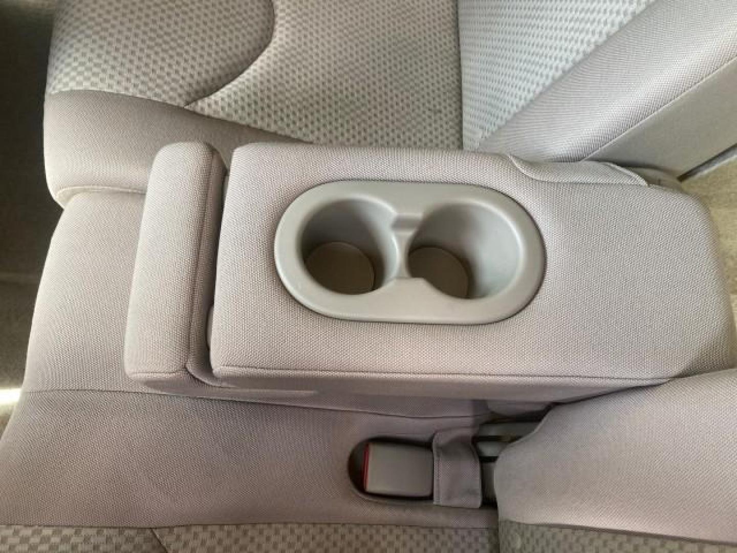2007 Blizzard Pearl /Taupe Toyota RAV4 1 OWNER FL 24 SERVICES 4X4 (JTMBD33V376) with an 2.4L DOHC SFI 16-Valve VVT-i 4-Cyl Engine engine, Automatic transmission, located at 4701 North Dixie Hwy, Pompano Beach, FL, 33064, (954) 422-2889, 26.240938, -80.123474 - OUR WEBPAGE FLORIDACARS1.COM HAS OVER 100 PHOTOS AND FREE CARFAX LINK 2007 TOYOTA RAV4 VIN: JTMBD33V376029392 J T M B D 3 3 V 3 7 6 0 2 9 3 9 2 4 DOOR WAGON/SPORT UTILITY 2.4L I4 F DOHC 16V GASOLINE ALL WHEEL DRIVE Top Features 4WD/AWD Cloth Seats Basic Features ABS Brakes AM/FM Stereo Air Condition - Photo#70
